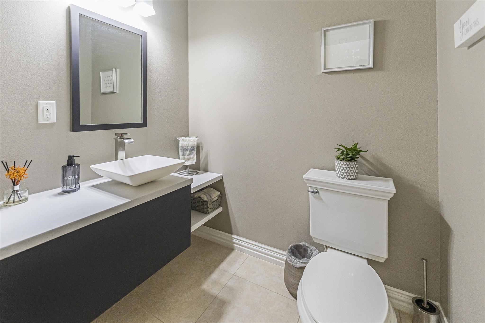 33519 Hillside Drive