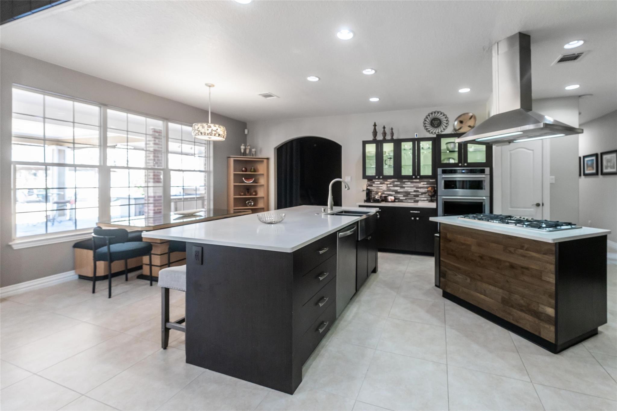 33519 Hillside Drive