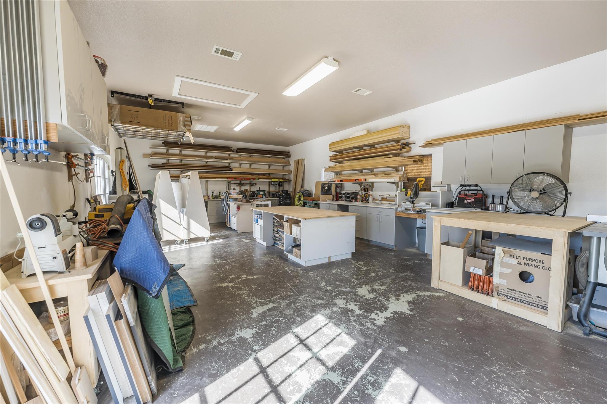 33519 Hillside Drive