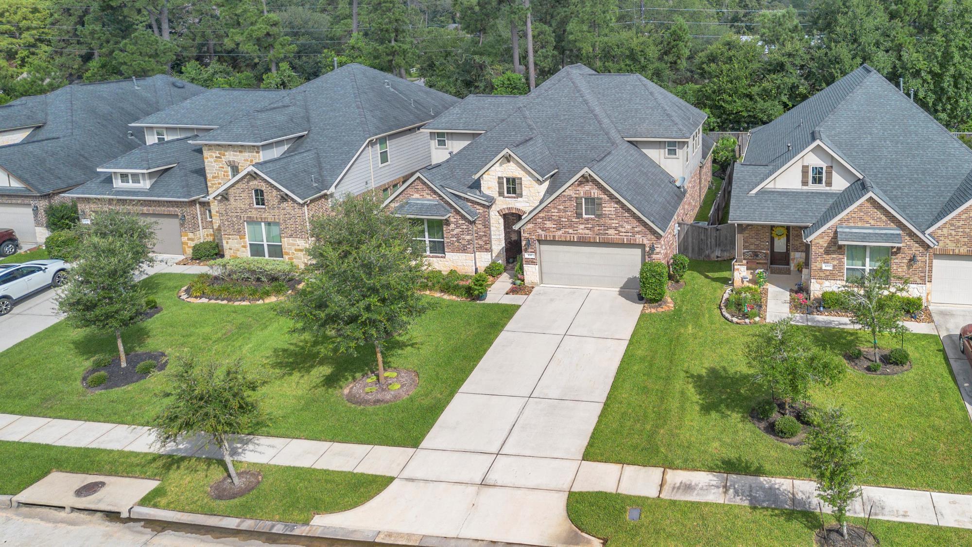 1015 Ginger Glade Lane