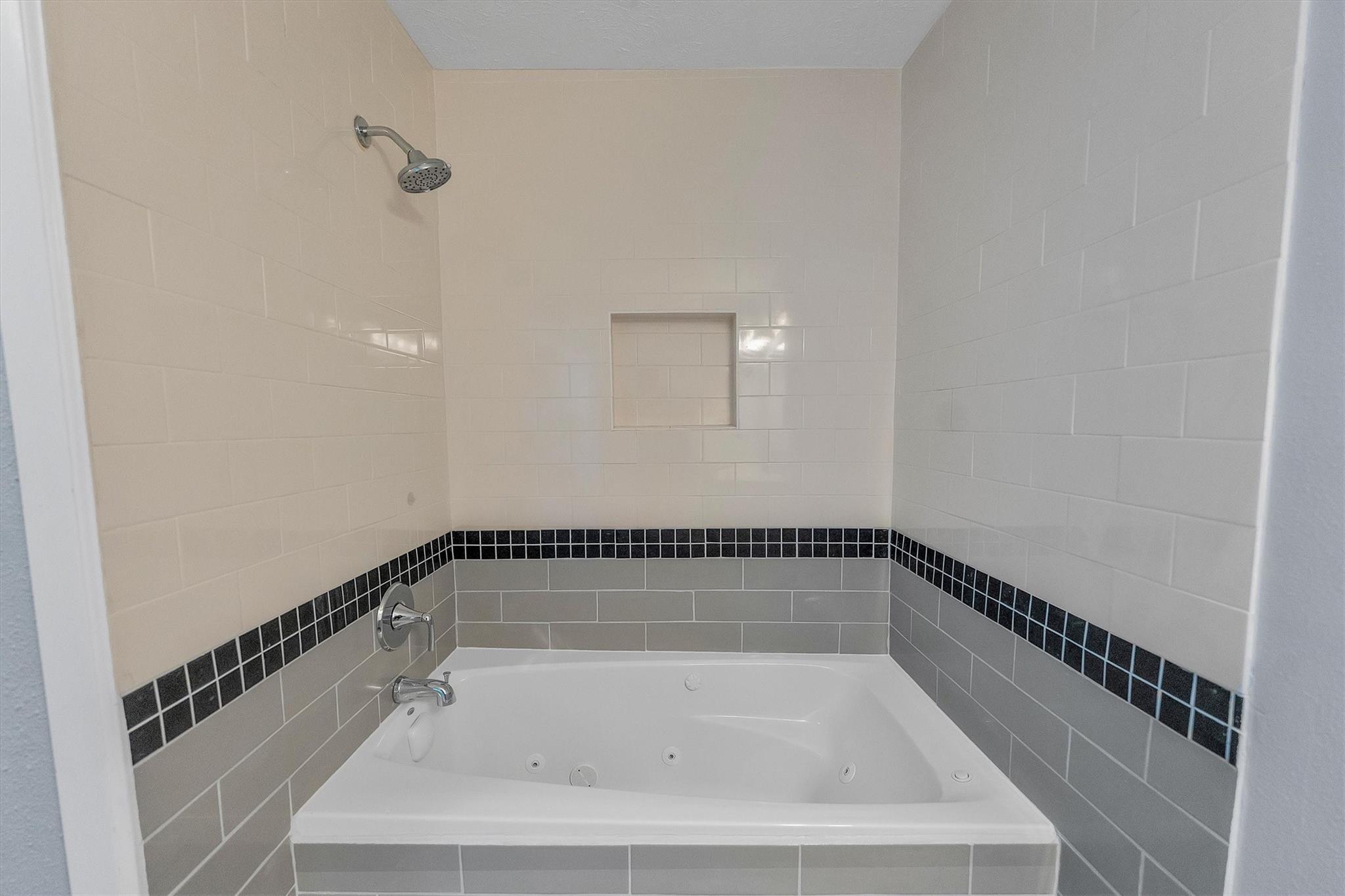 4221 E Toliver Street