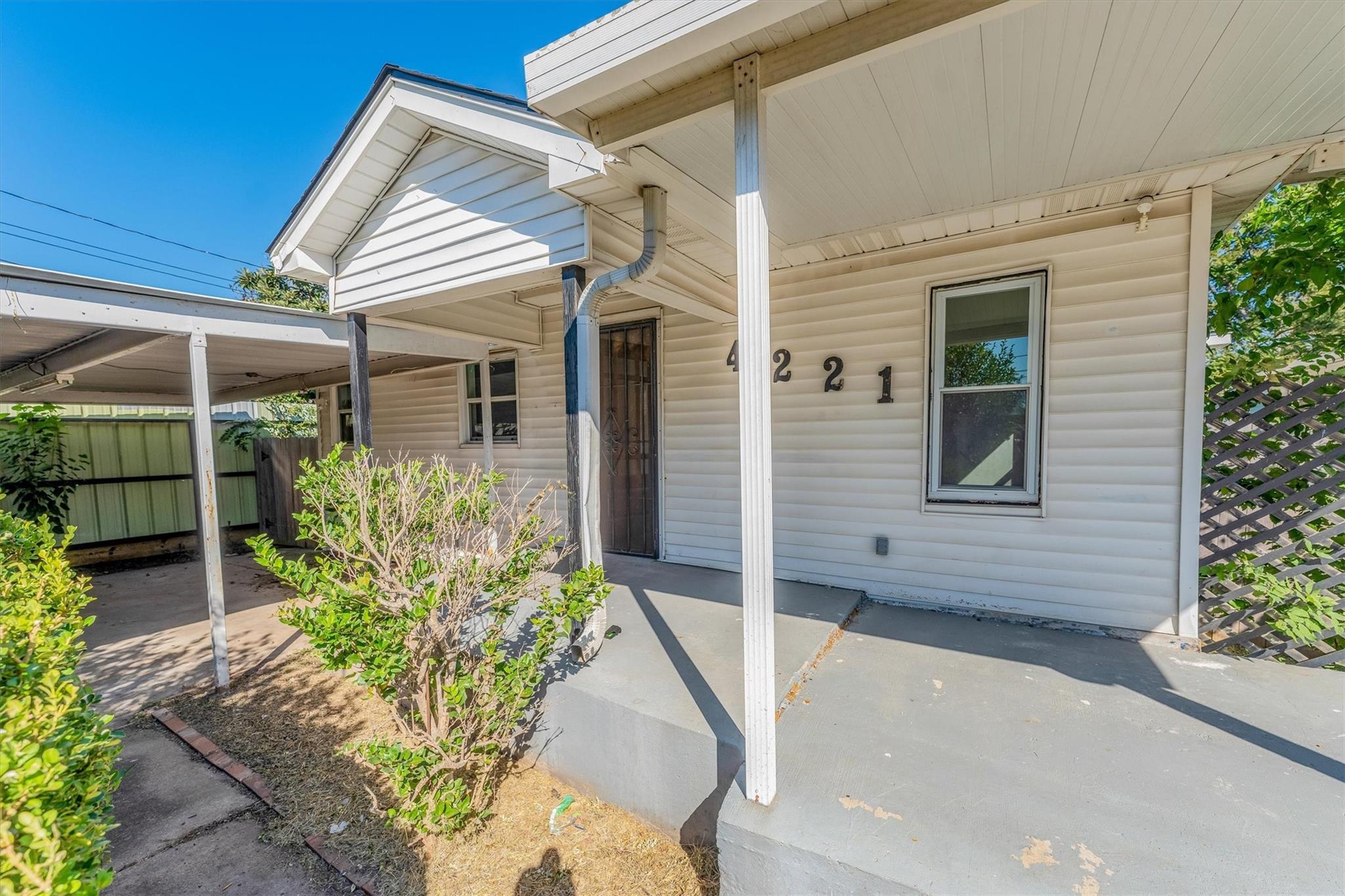 4221 E Toliver Street