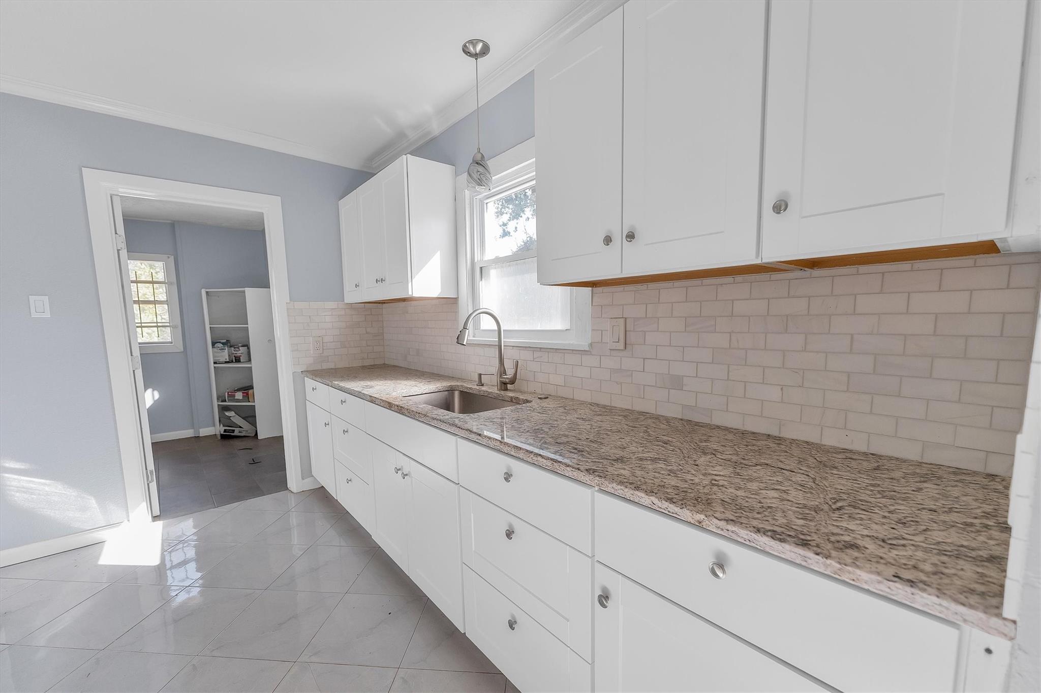 4221 E Toliver Street