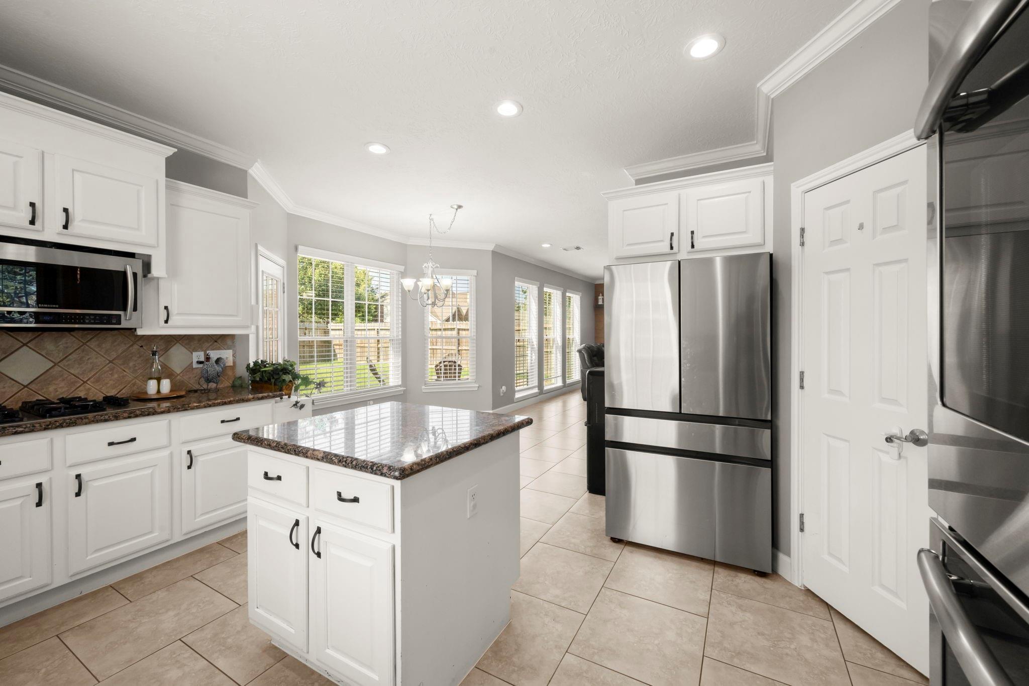 15002 Vista Heights Drive