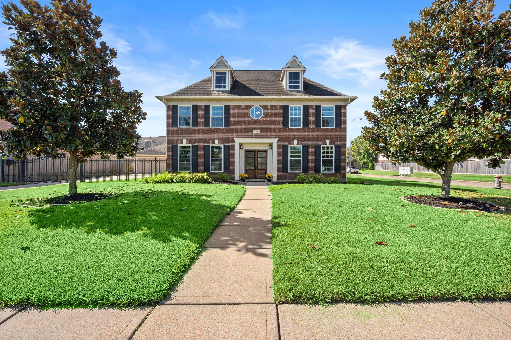 15002 Vista Heights Drive