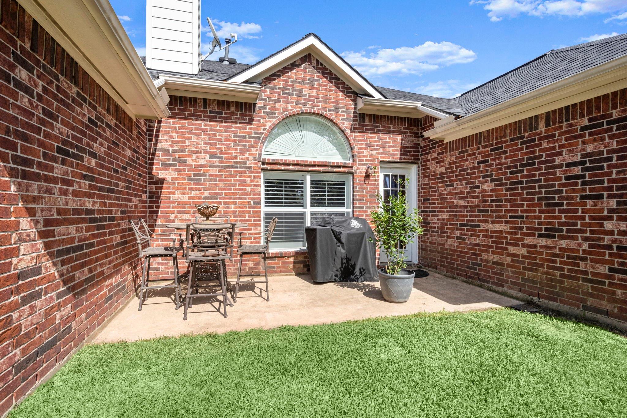 15315 Coral Leaf Trail