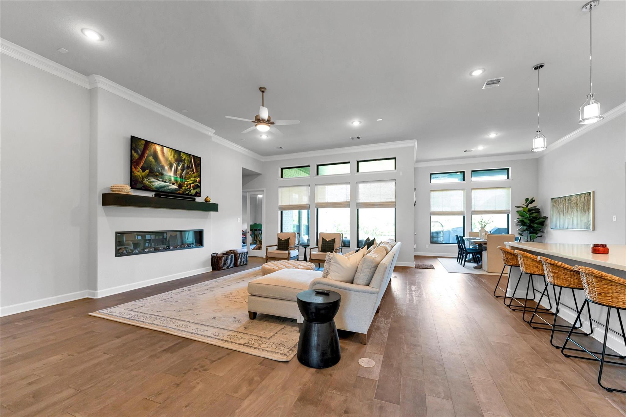 1027 Groveton Ridge Lane