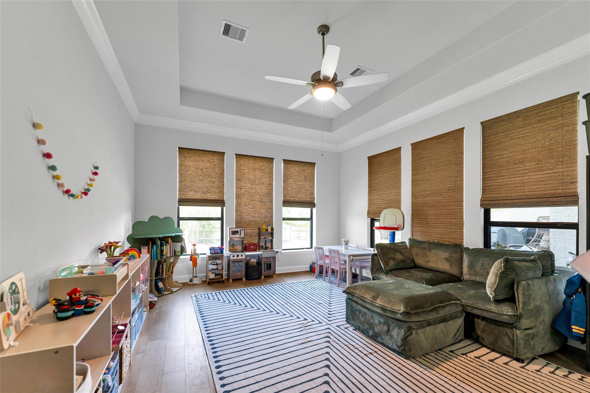 1027 Groveton Ridge Lane