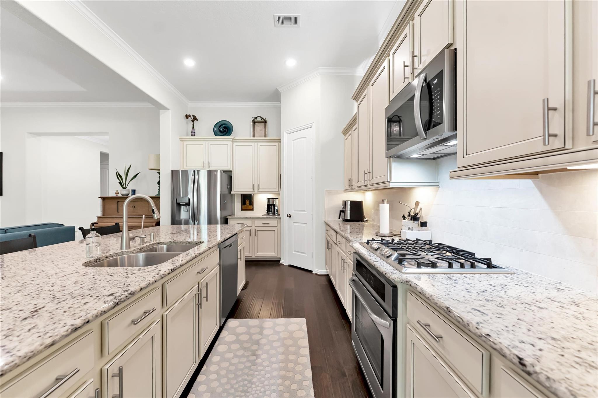 1015 Ginger Glade Lane