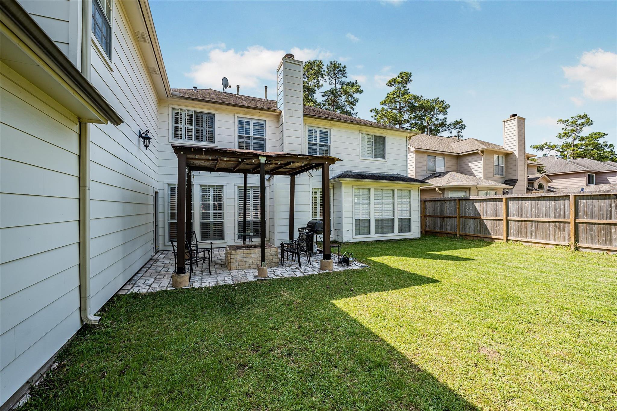 8002 Royal Crest Court