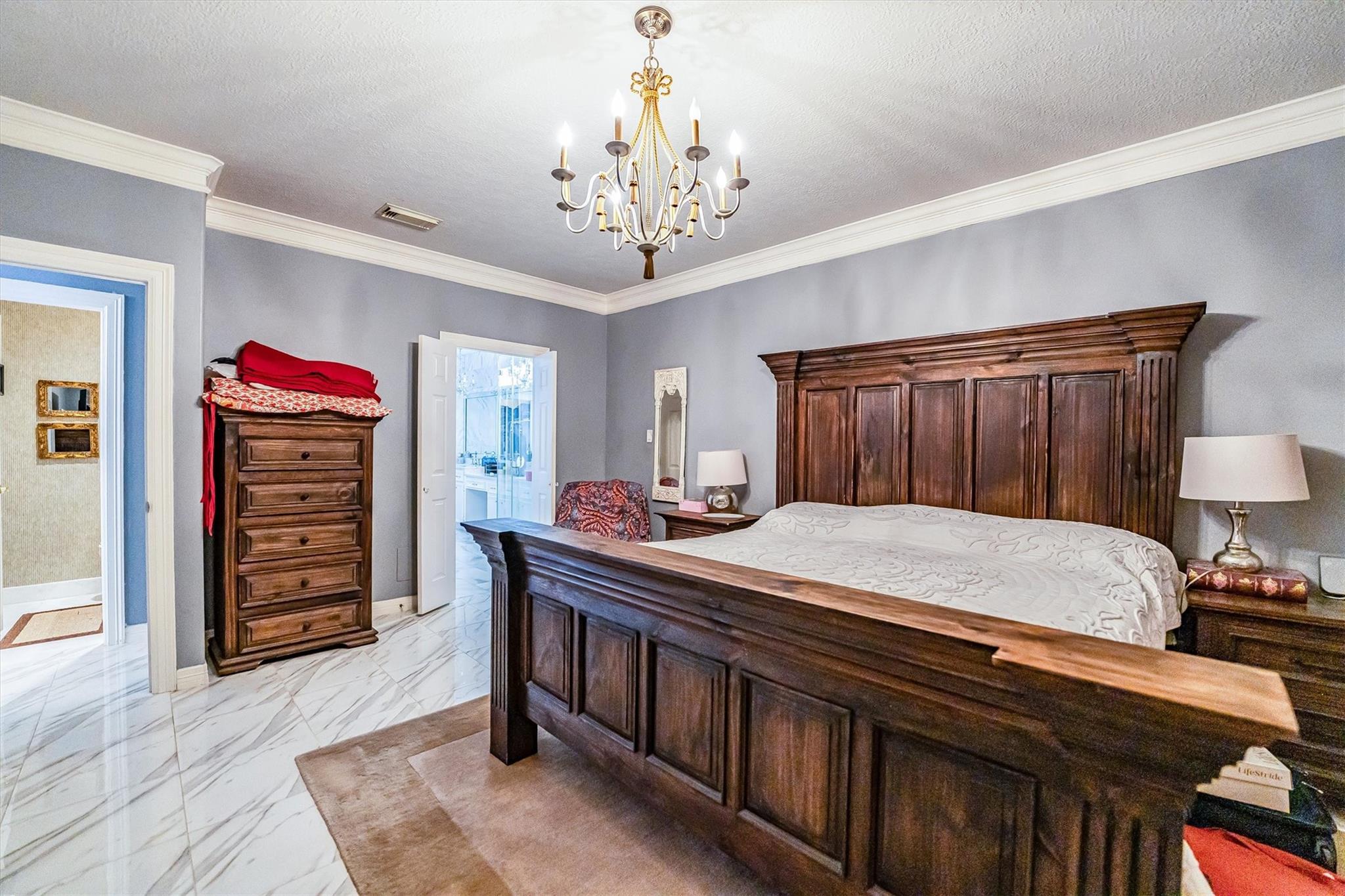 8002 Royal Crest Court