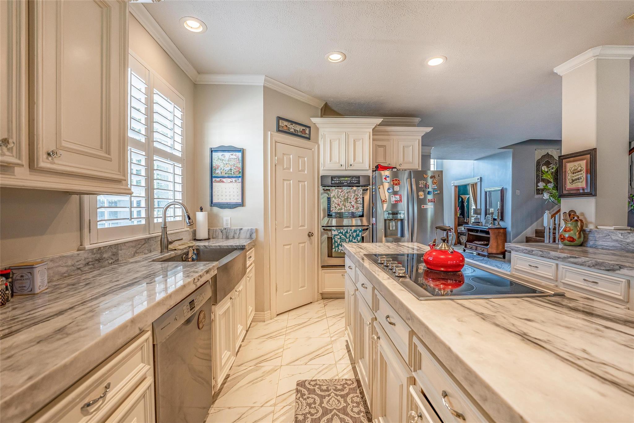 8002 Royal Crest Court