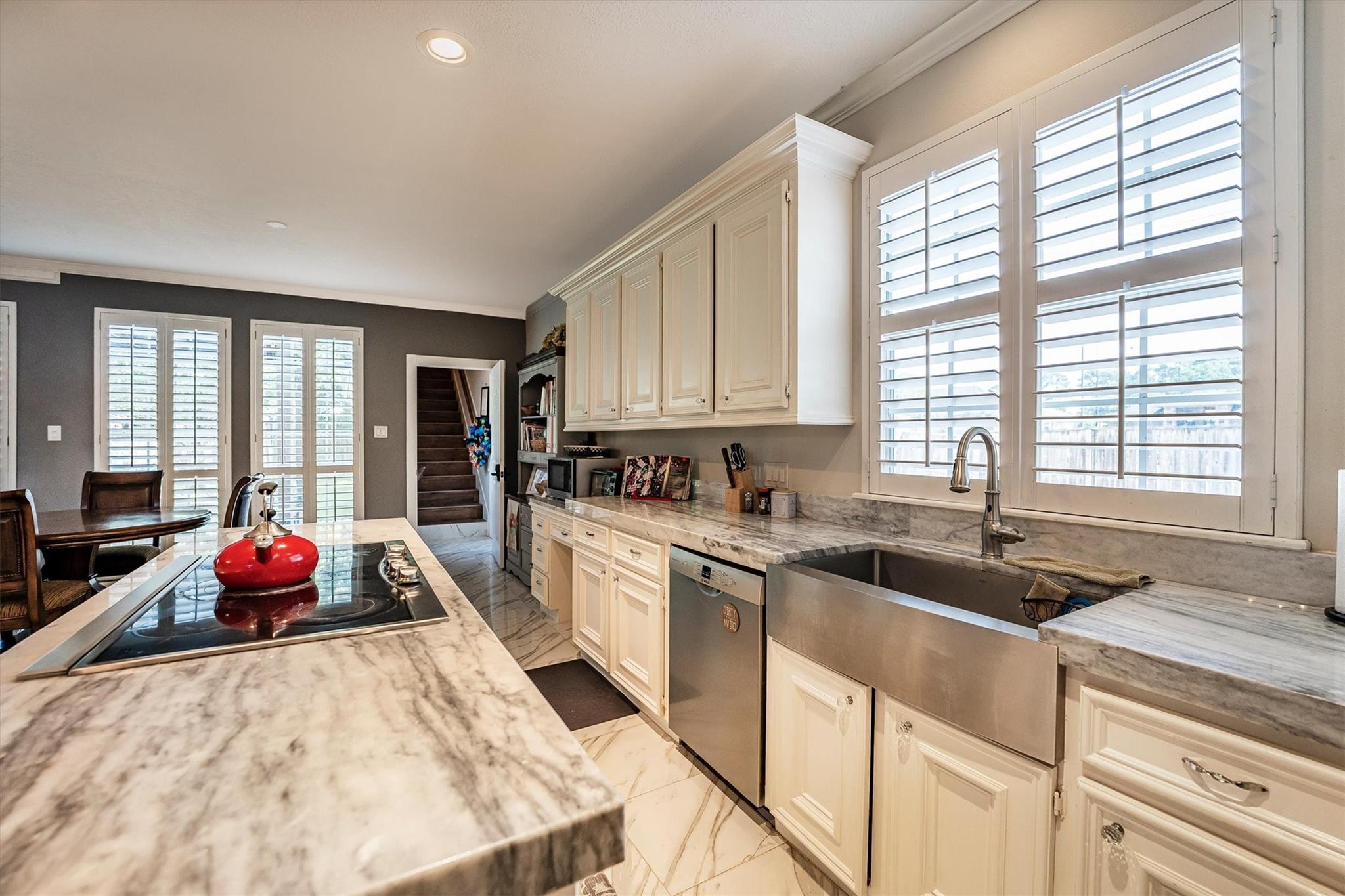 8002 Royal Crest Court