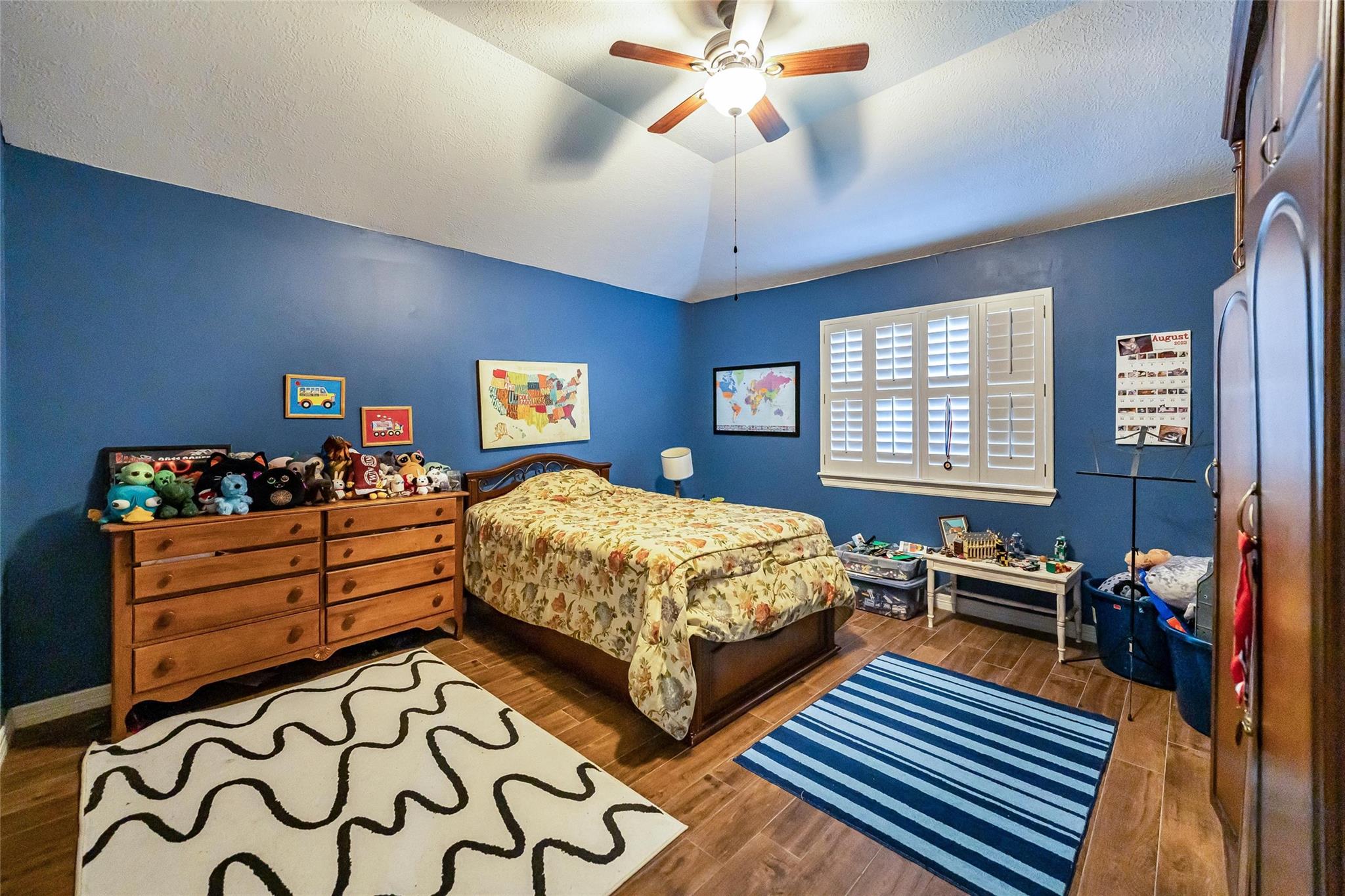 8002 Royal Crest Court
