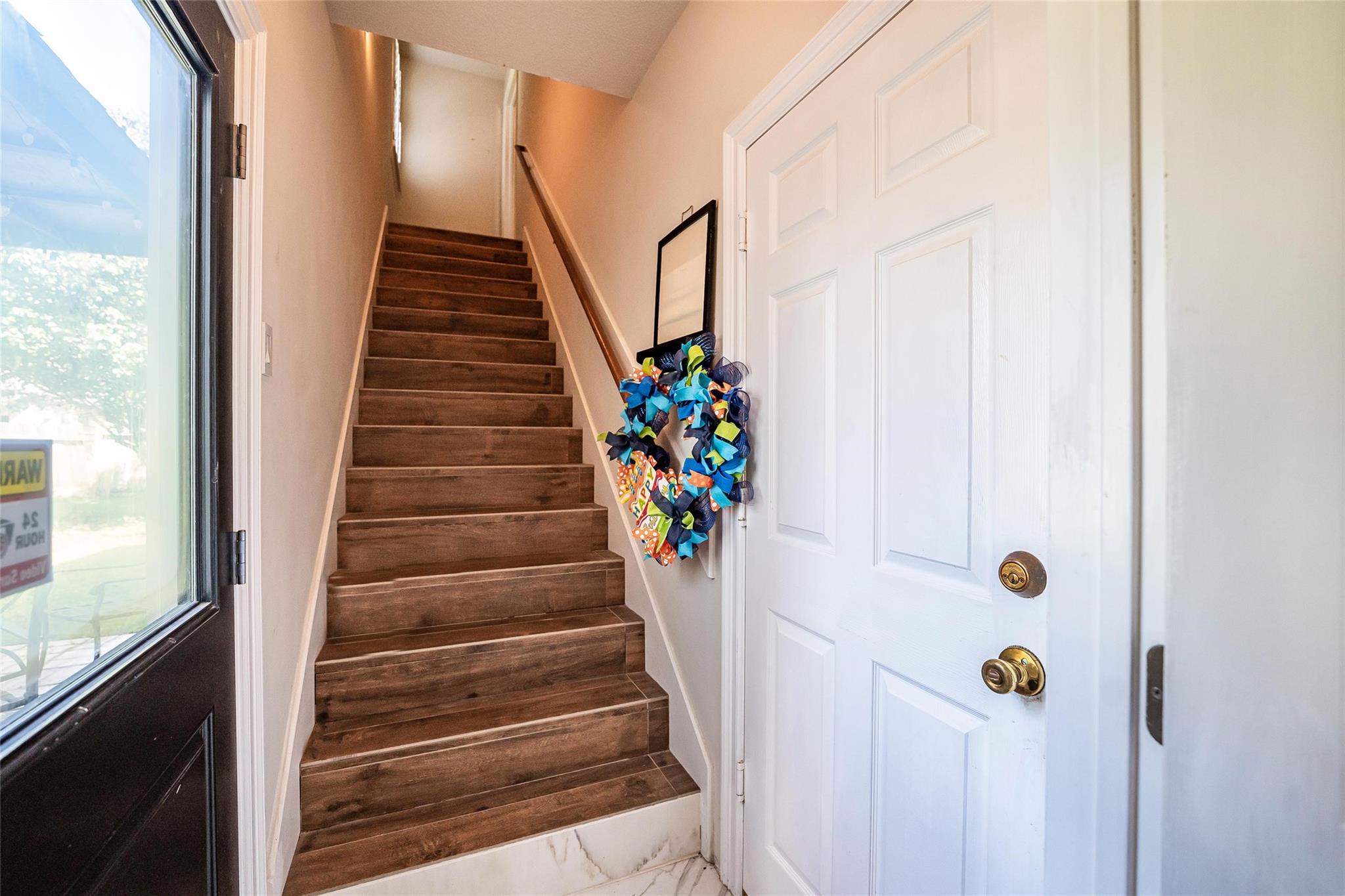 8002 Royal Crest Court