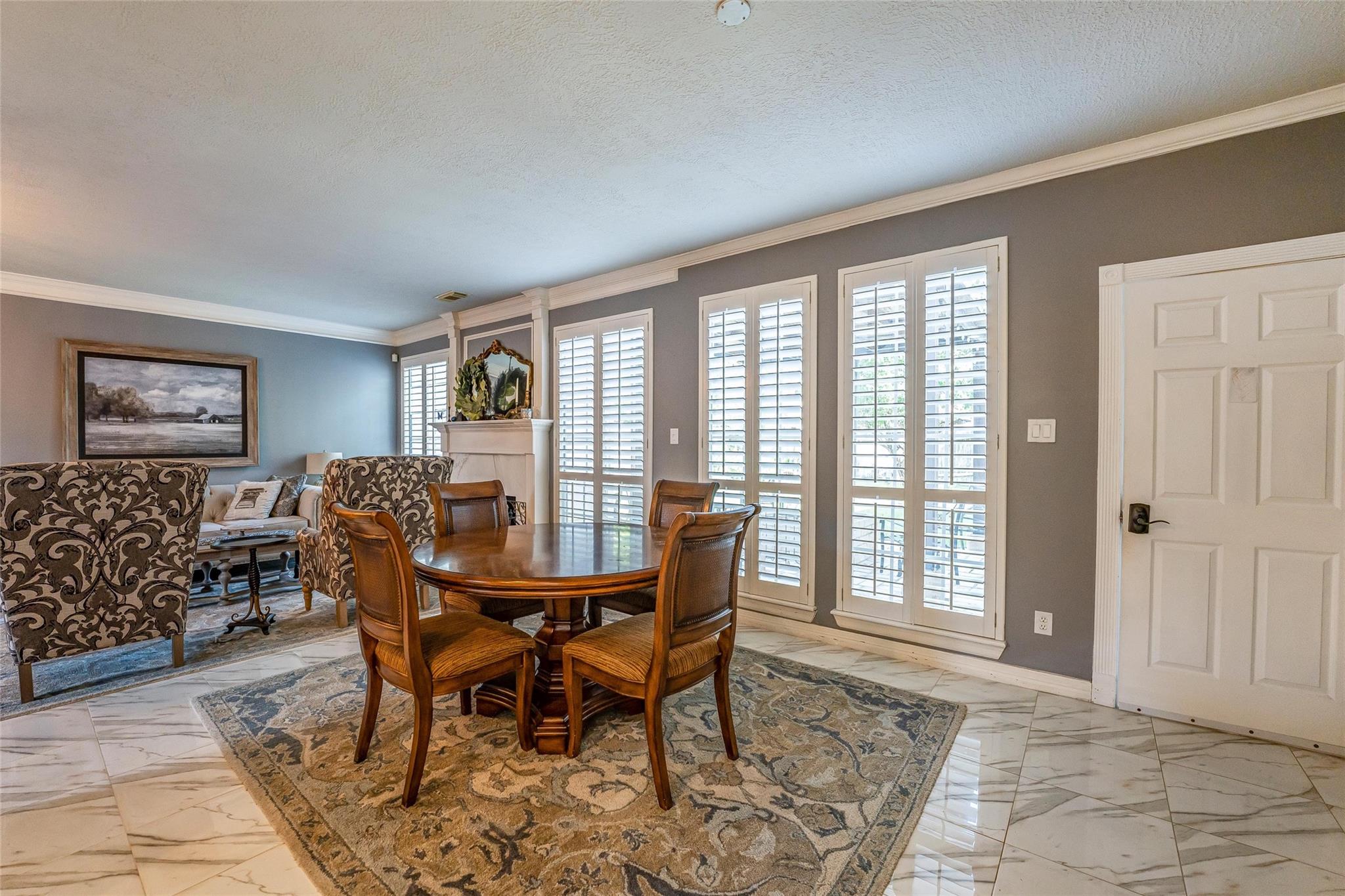 8002 Royal Crest Court