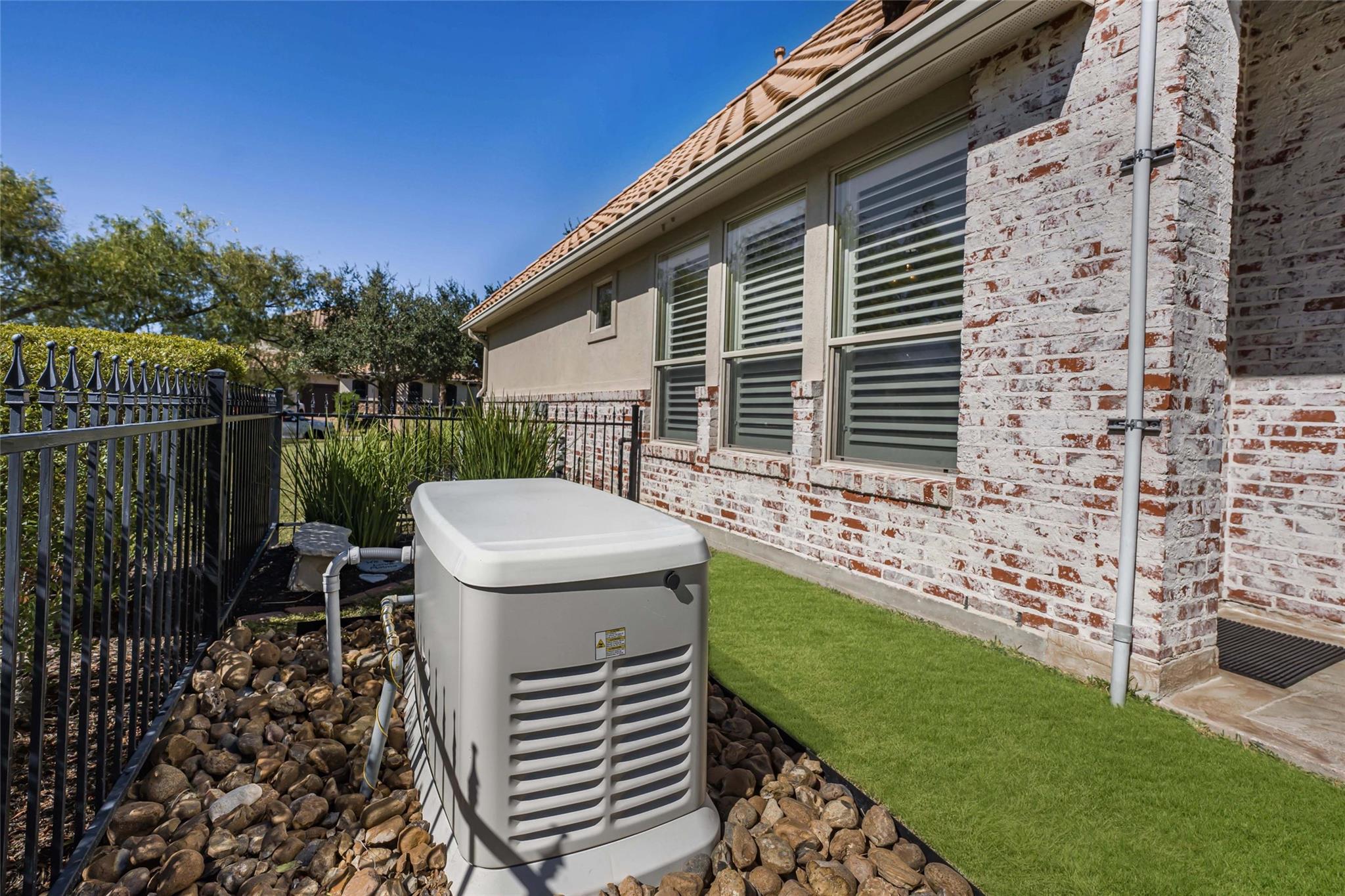 115 Lake Sterling Gate Drive