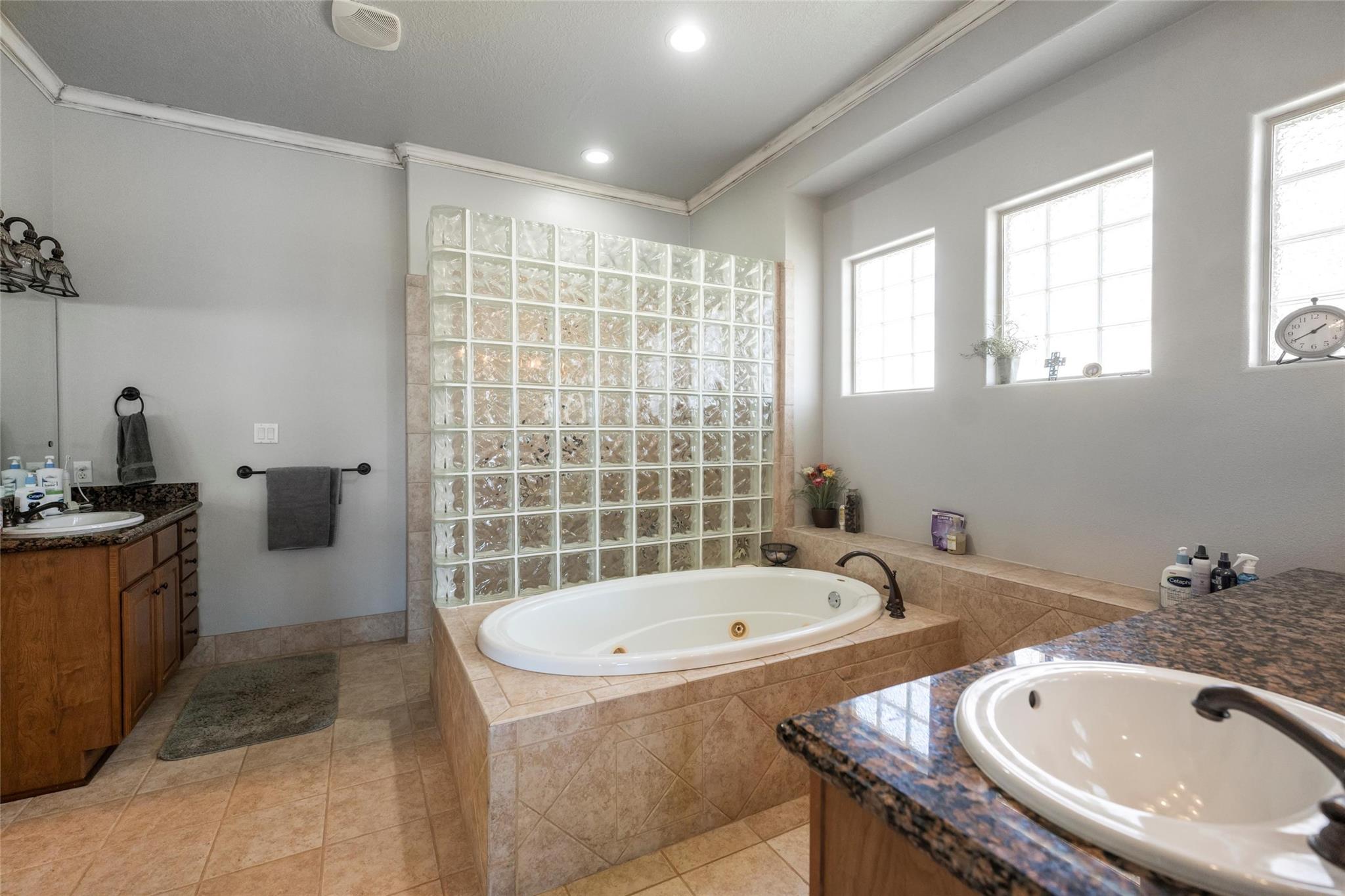 115 Lake Sterling Gate Drive