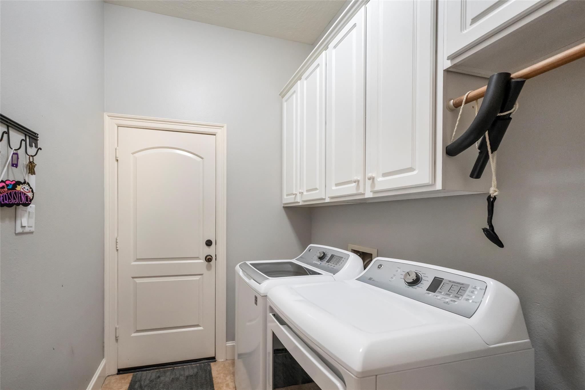 115 Lake Sterling Gate Drive