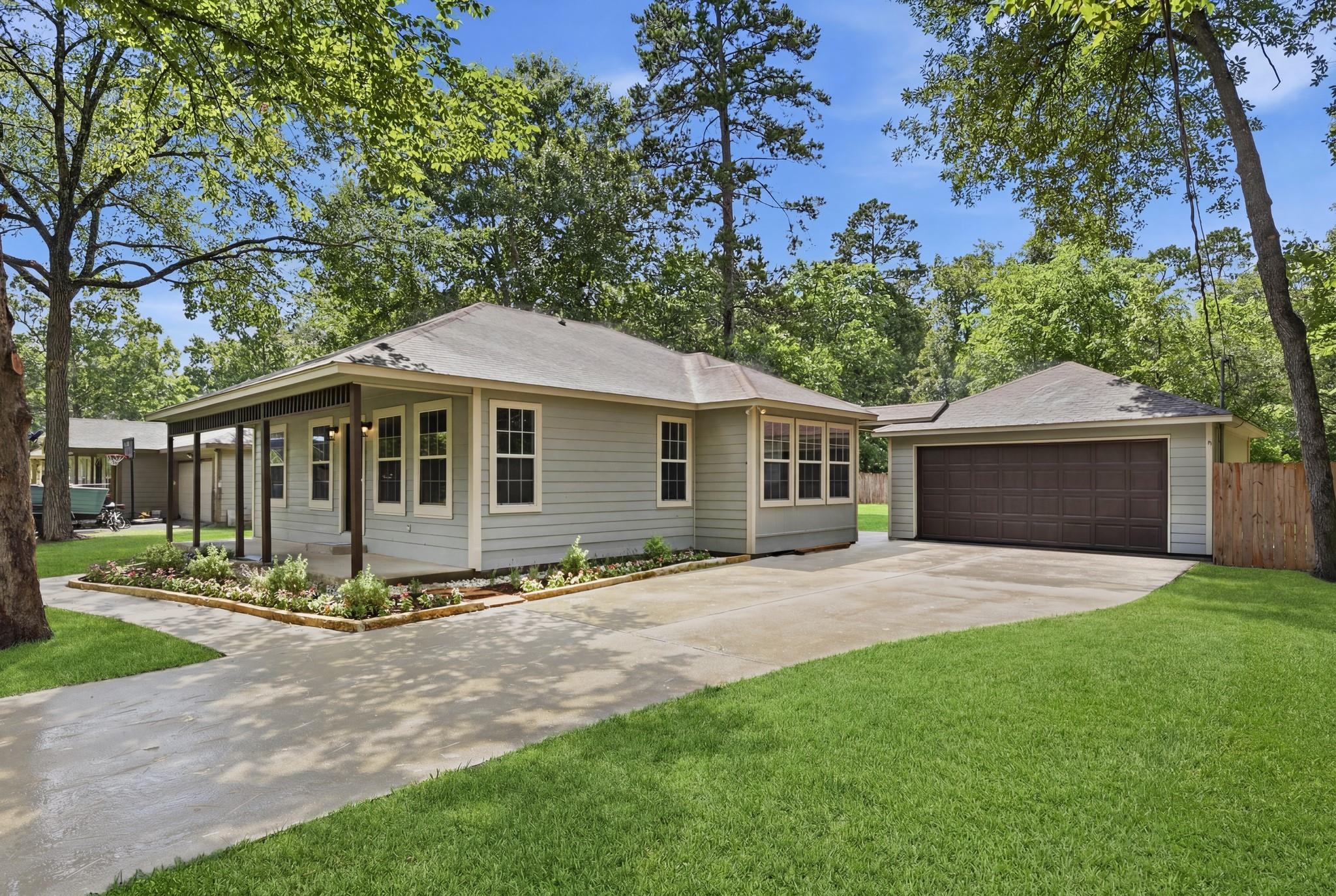 10821 Royal Pines Drive