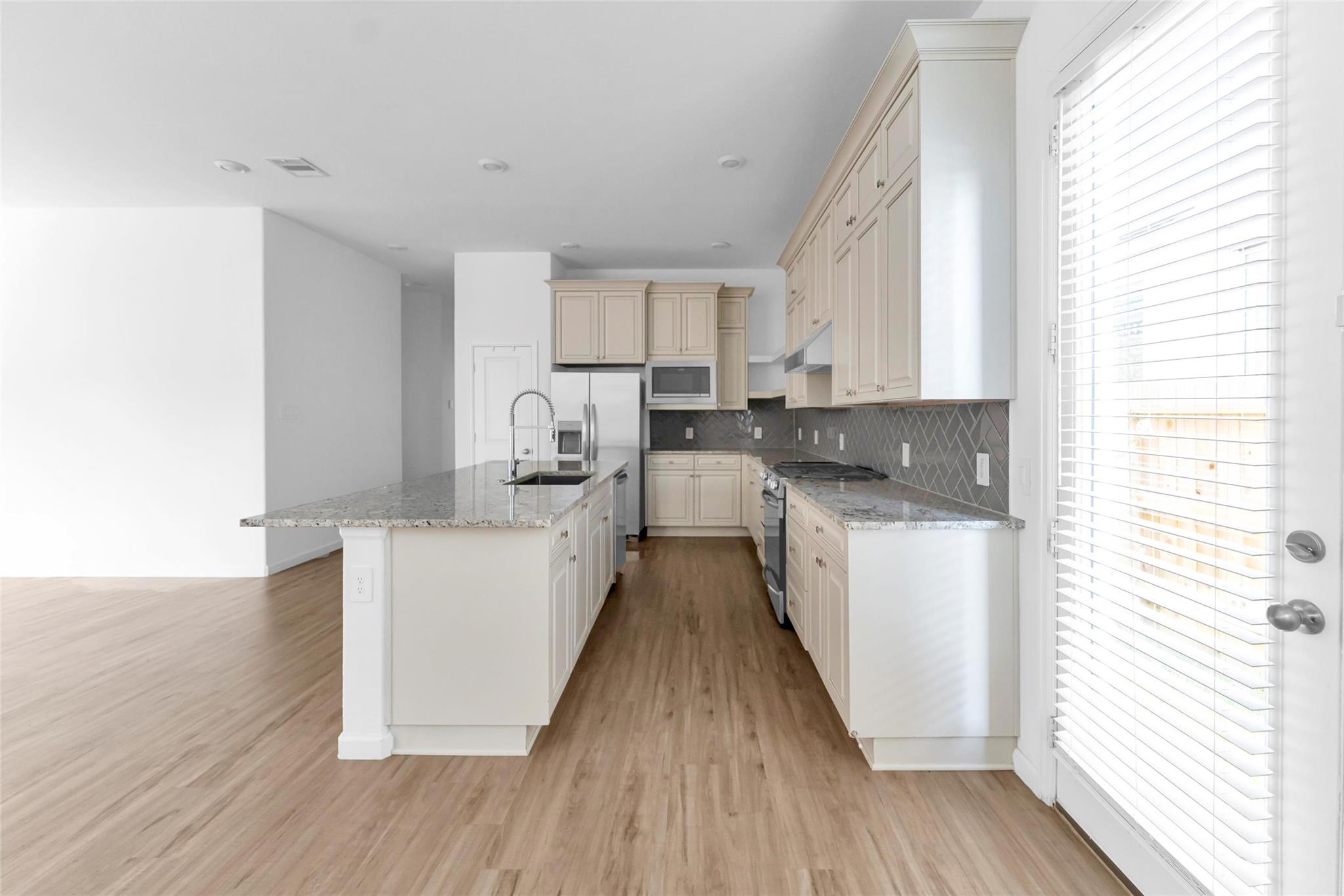 1426 Northwood Bluff Lane