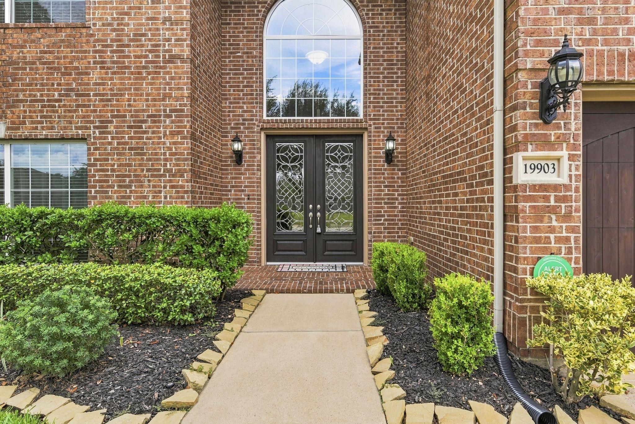 19903 Senterra Lakes Boulevard