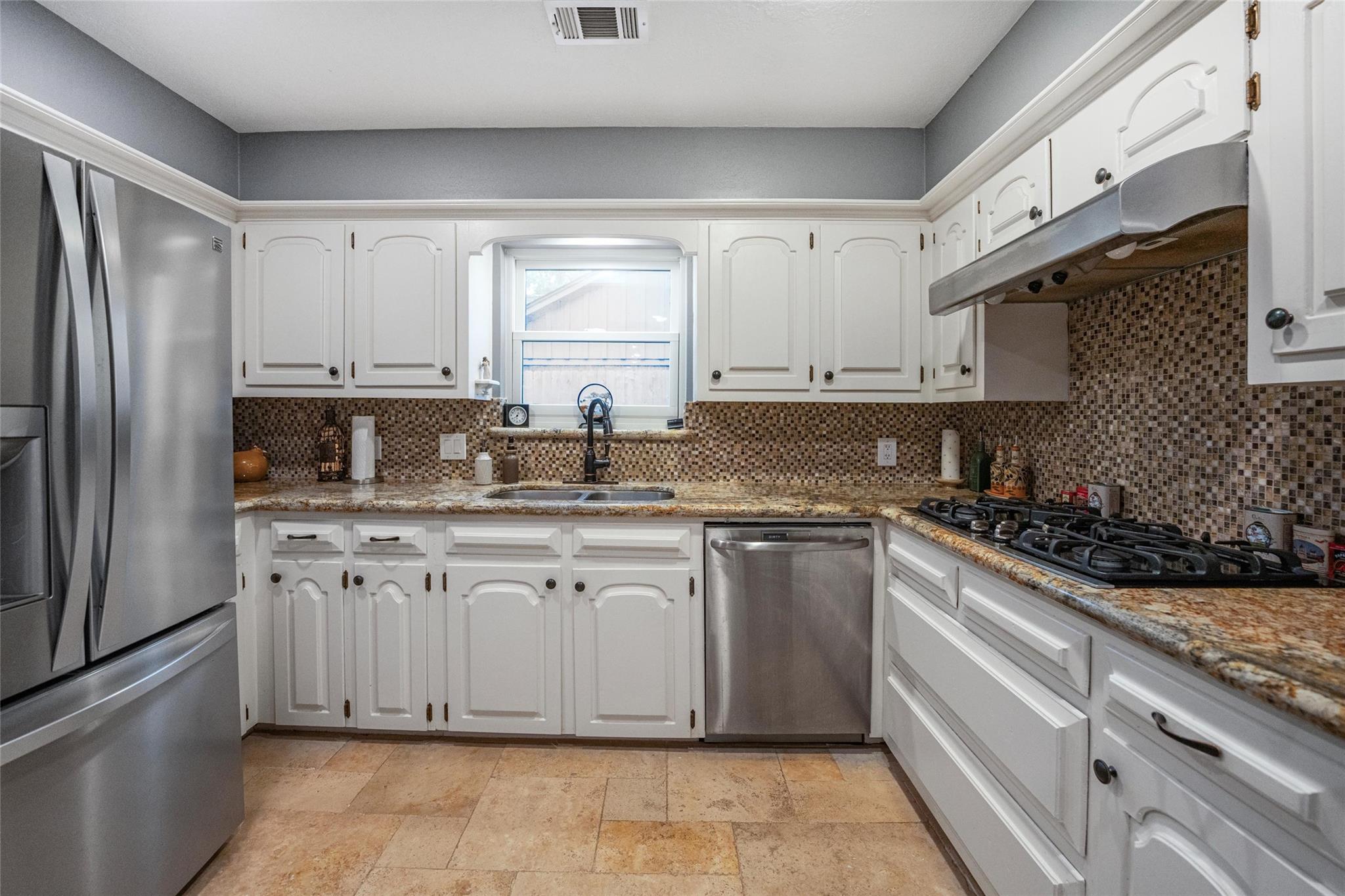 14610 Carolcrest Drive