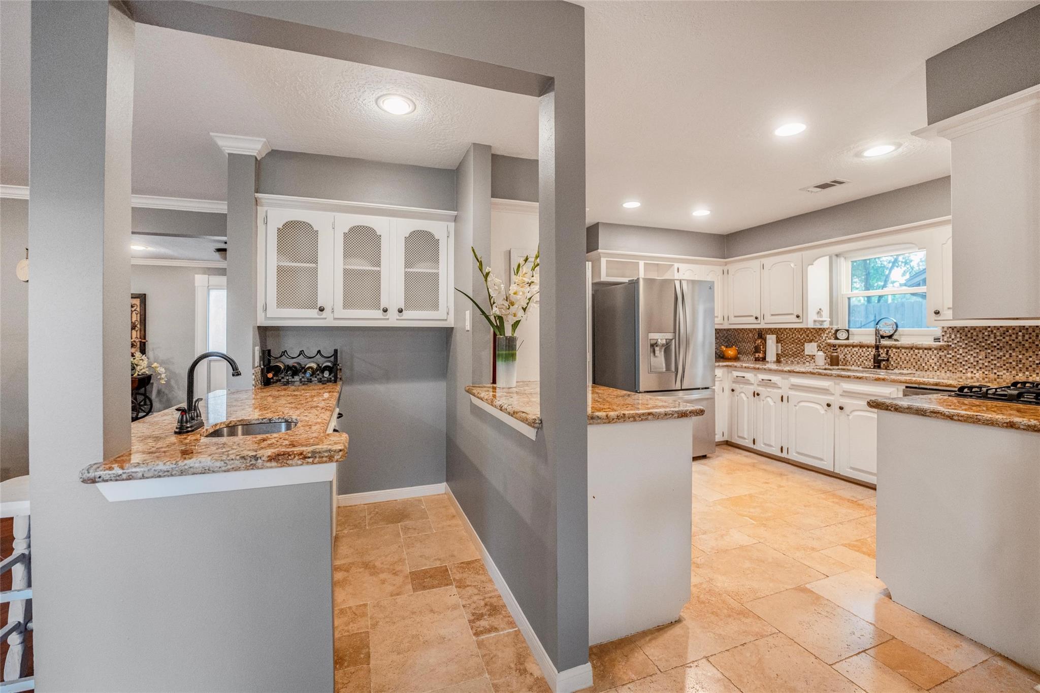 14610 Carolcrest Drive