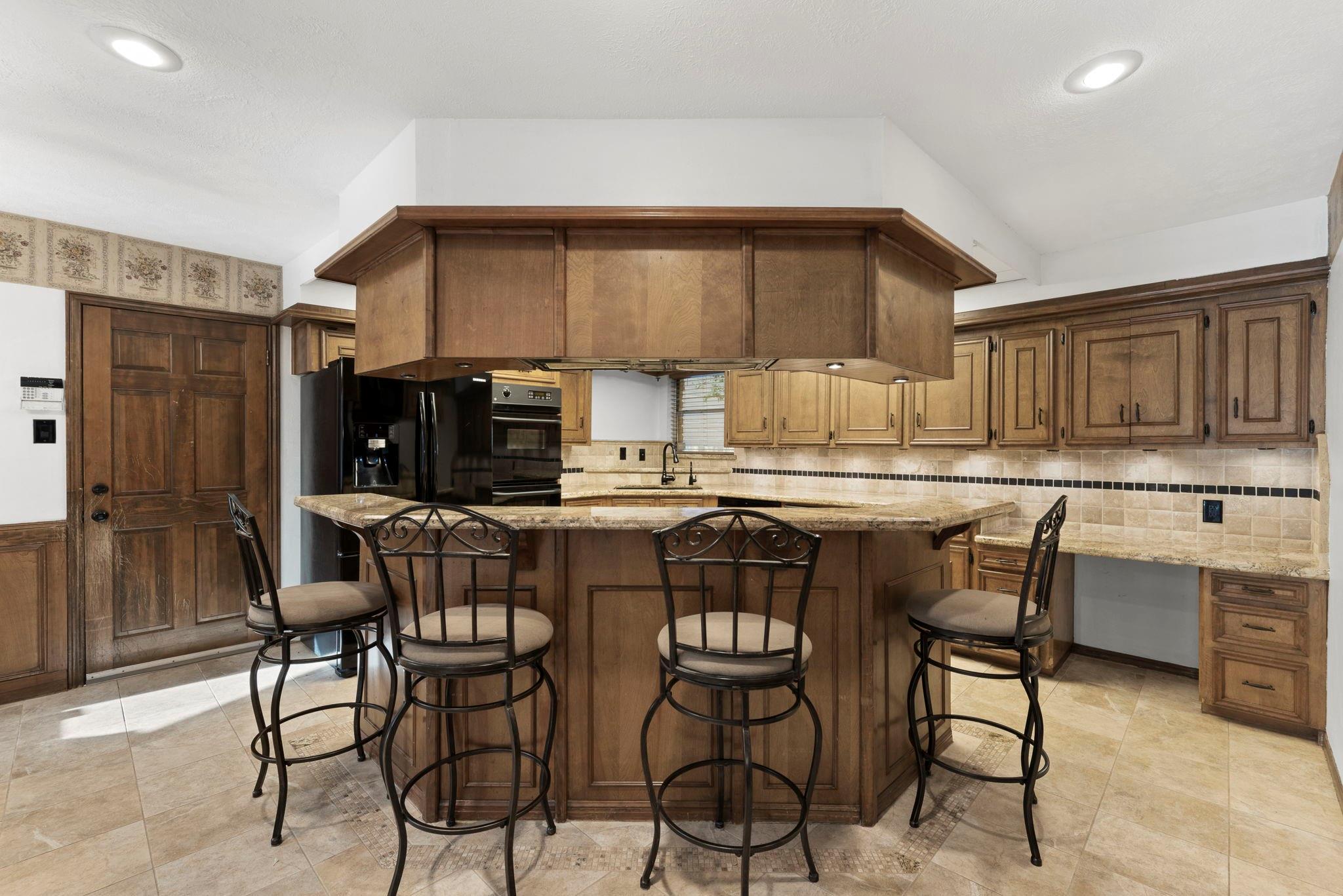 25526 Long Hill Lane
