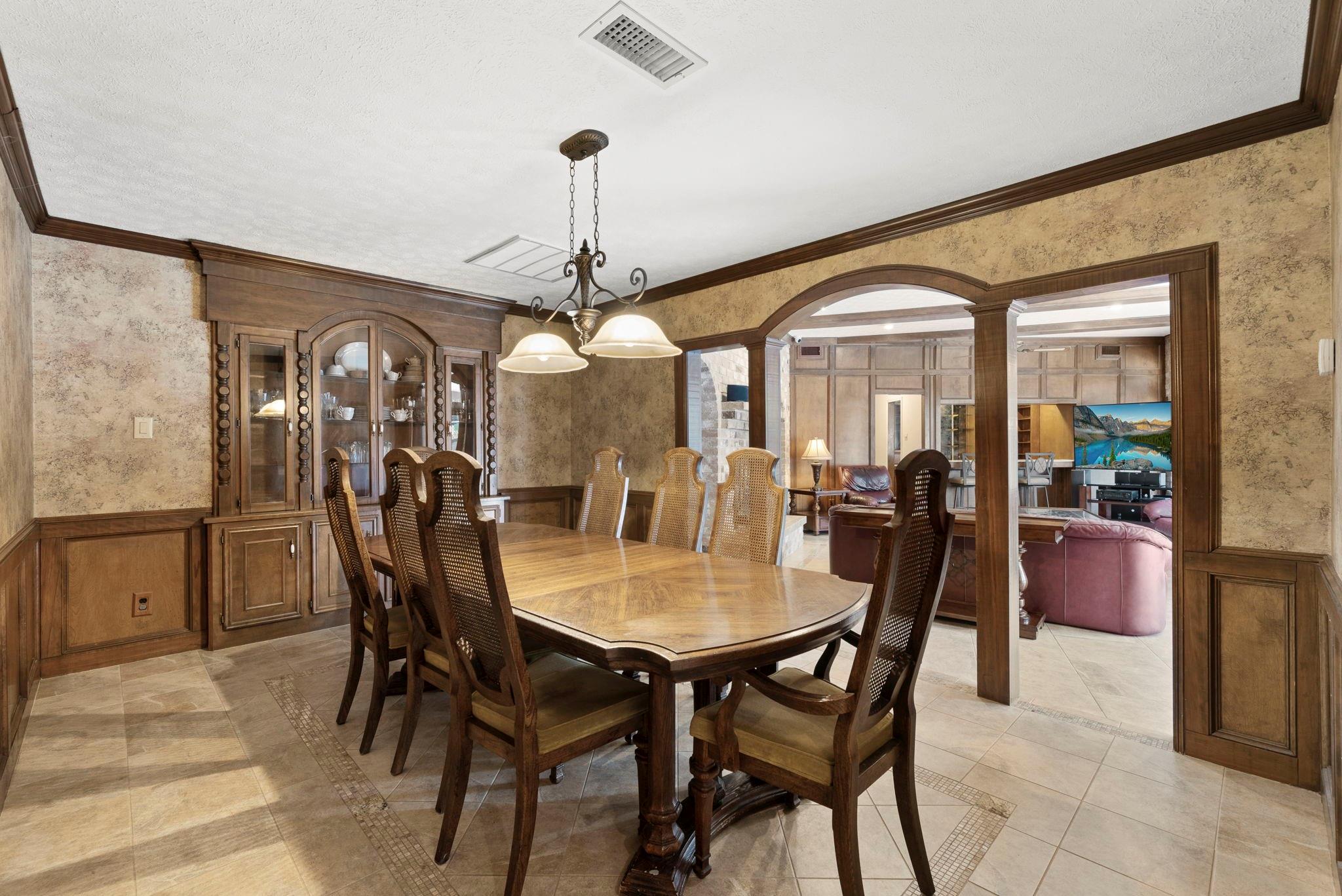25526 Long Hill Lane