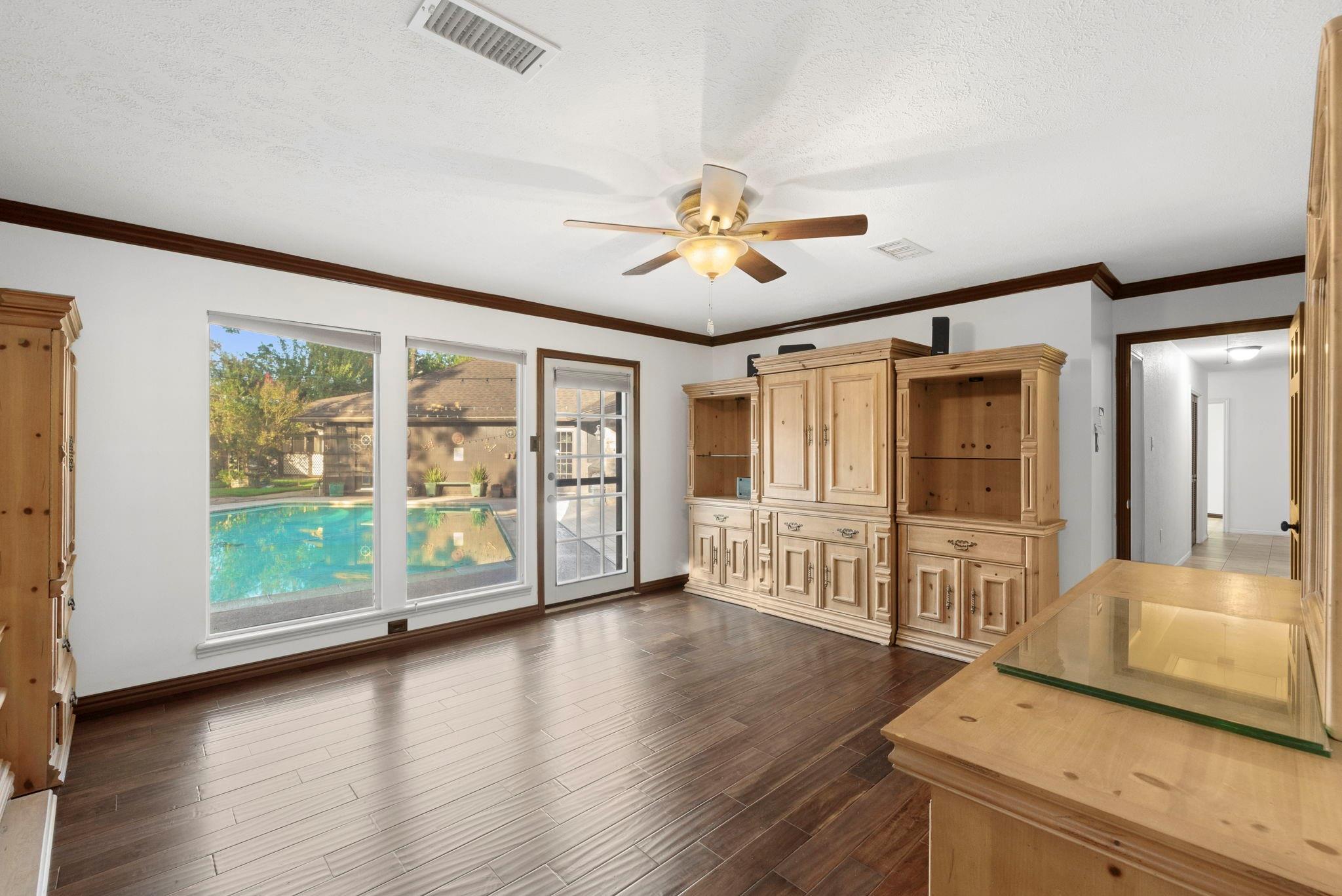 25526 Long Hill Lane