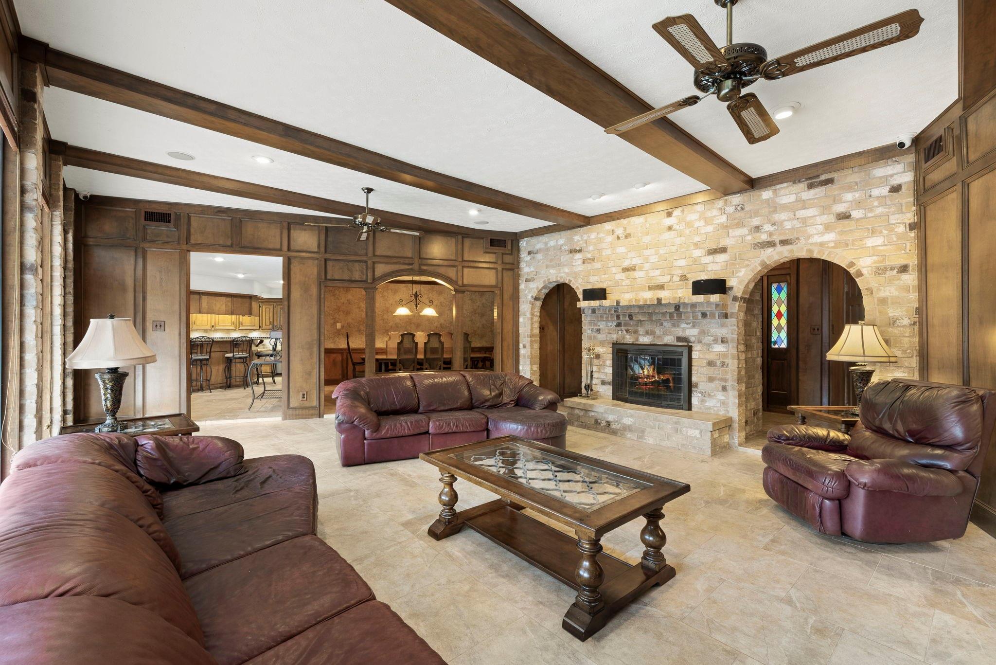 25526 Long Hill Lane