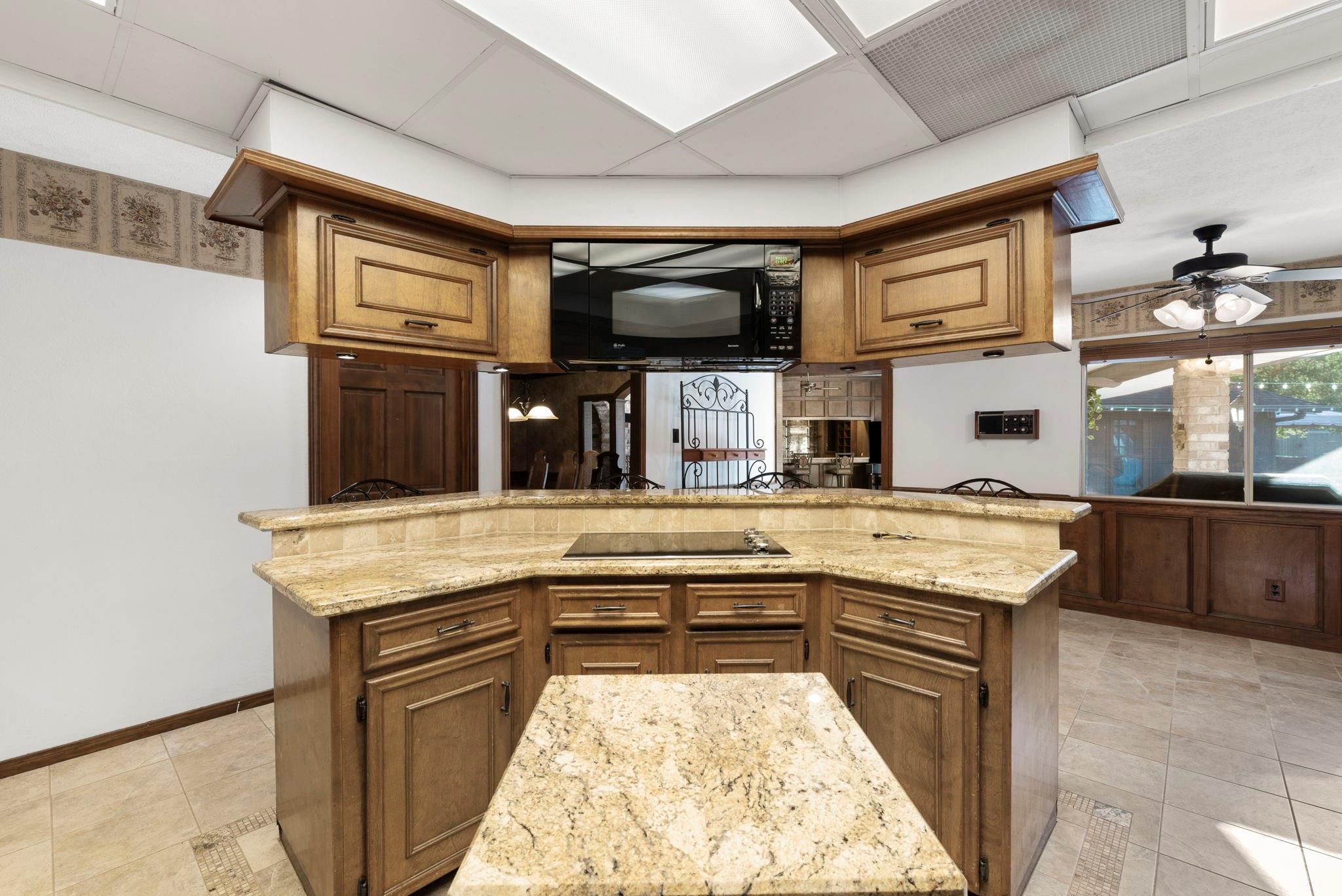 25526 Long Hill Lane