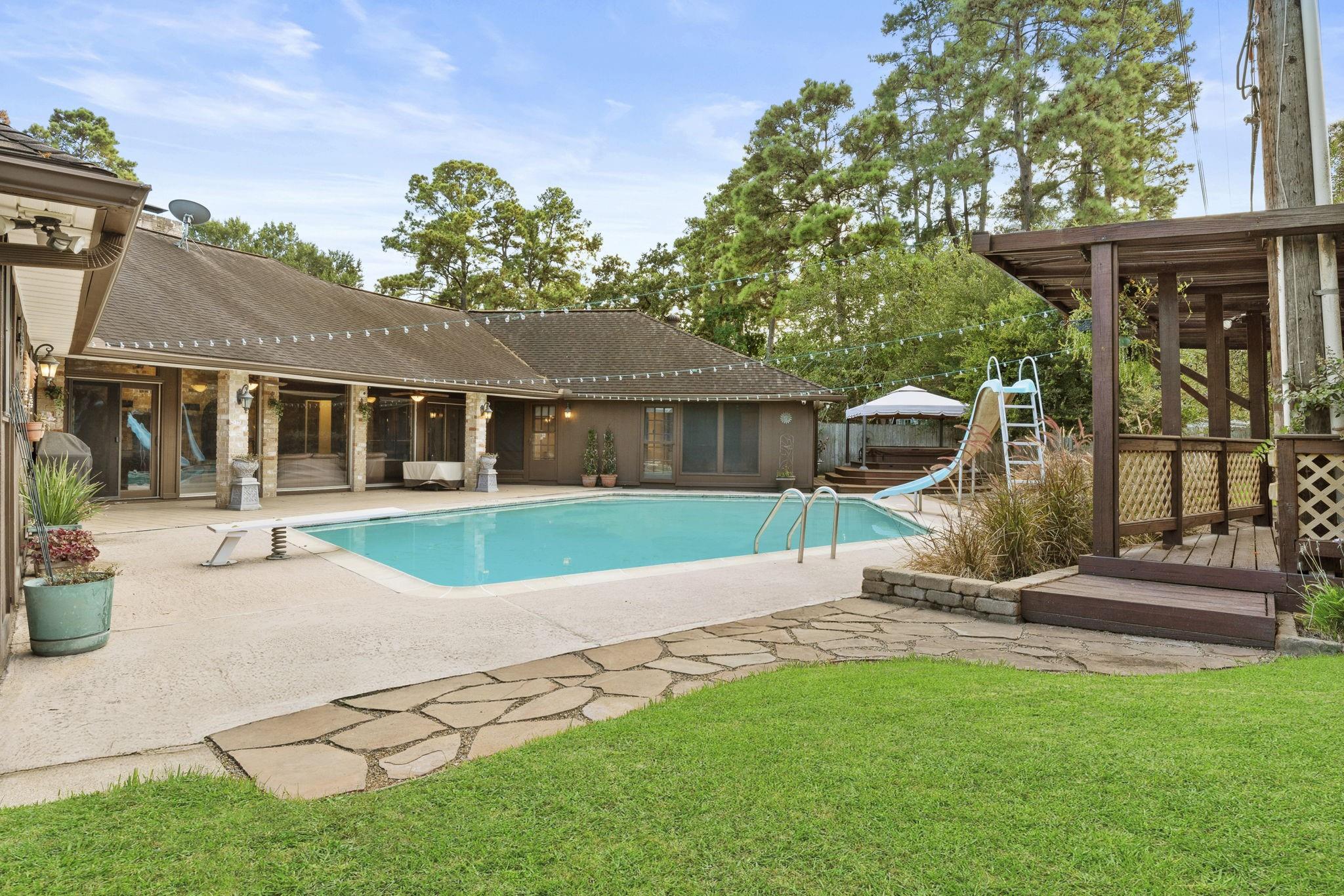 25526 Long Hill Lane