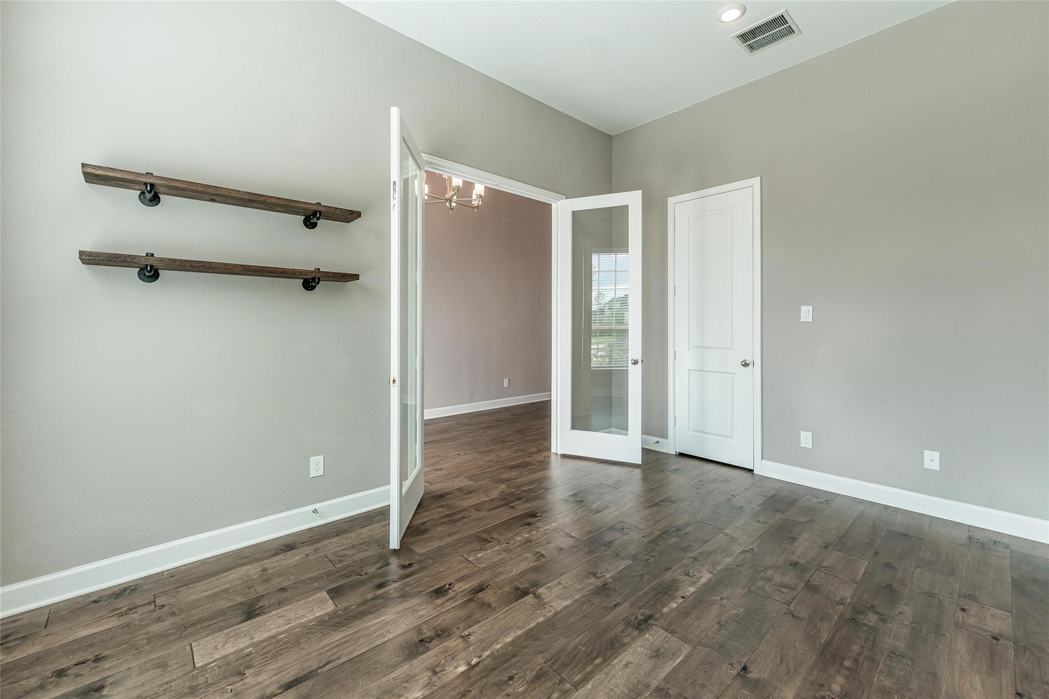 1050 Groveton Ridge Lane