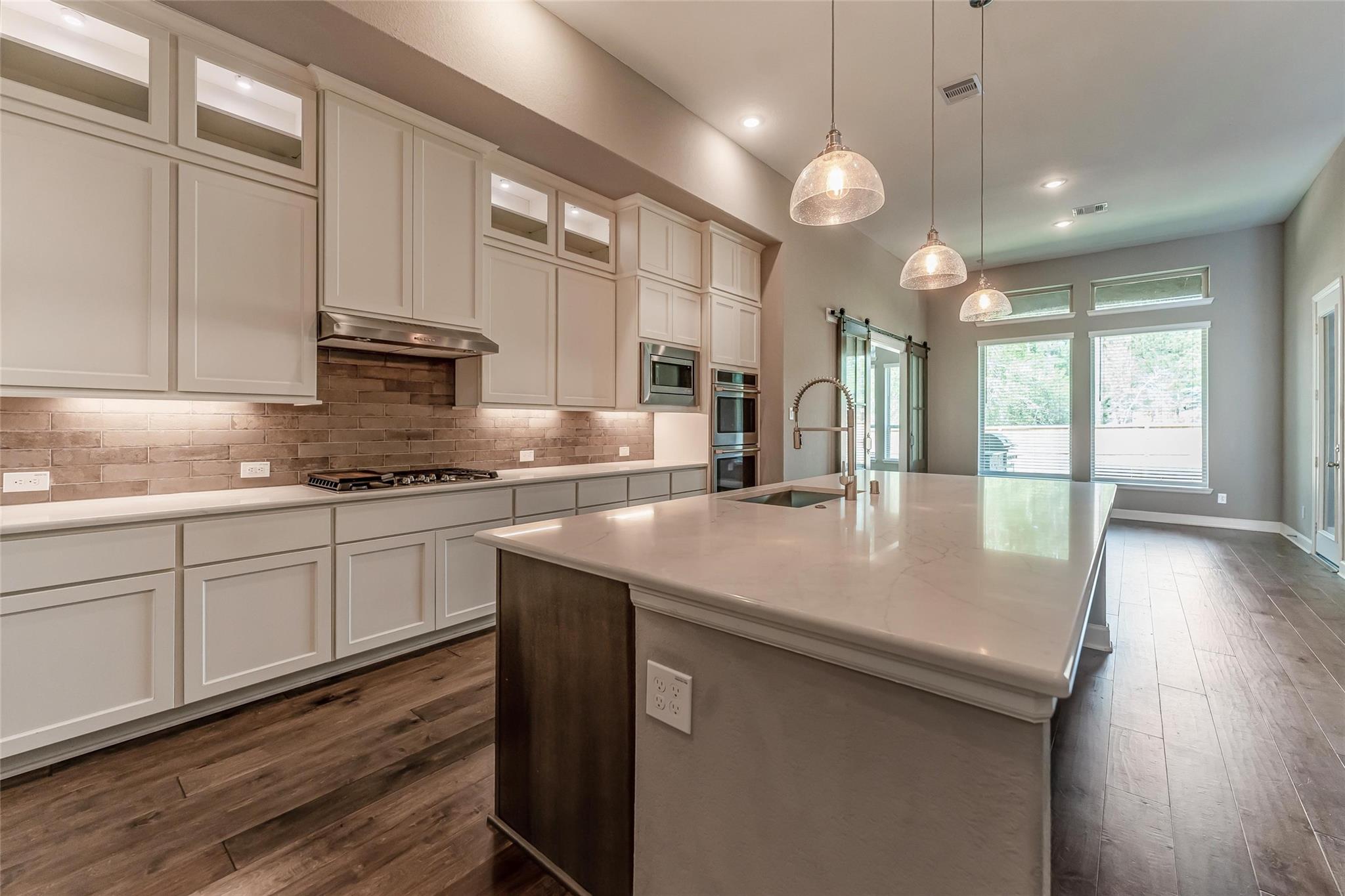 1050 Groveton Ridge Lane