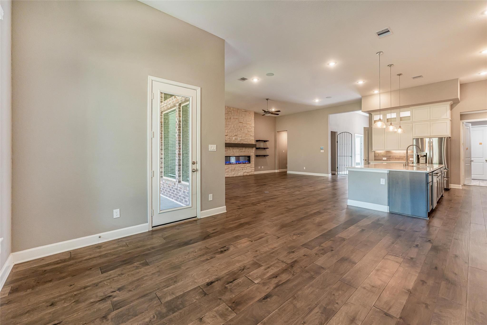 1050 Groveton Ridge Lane