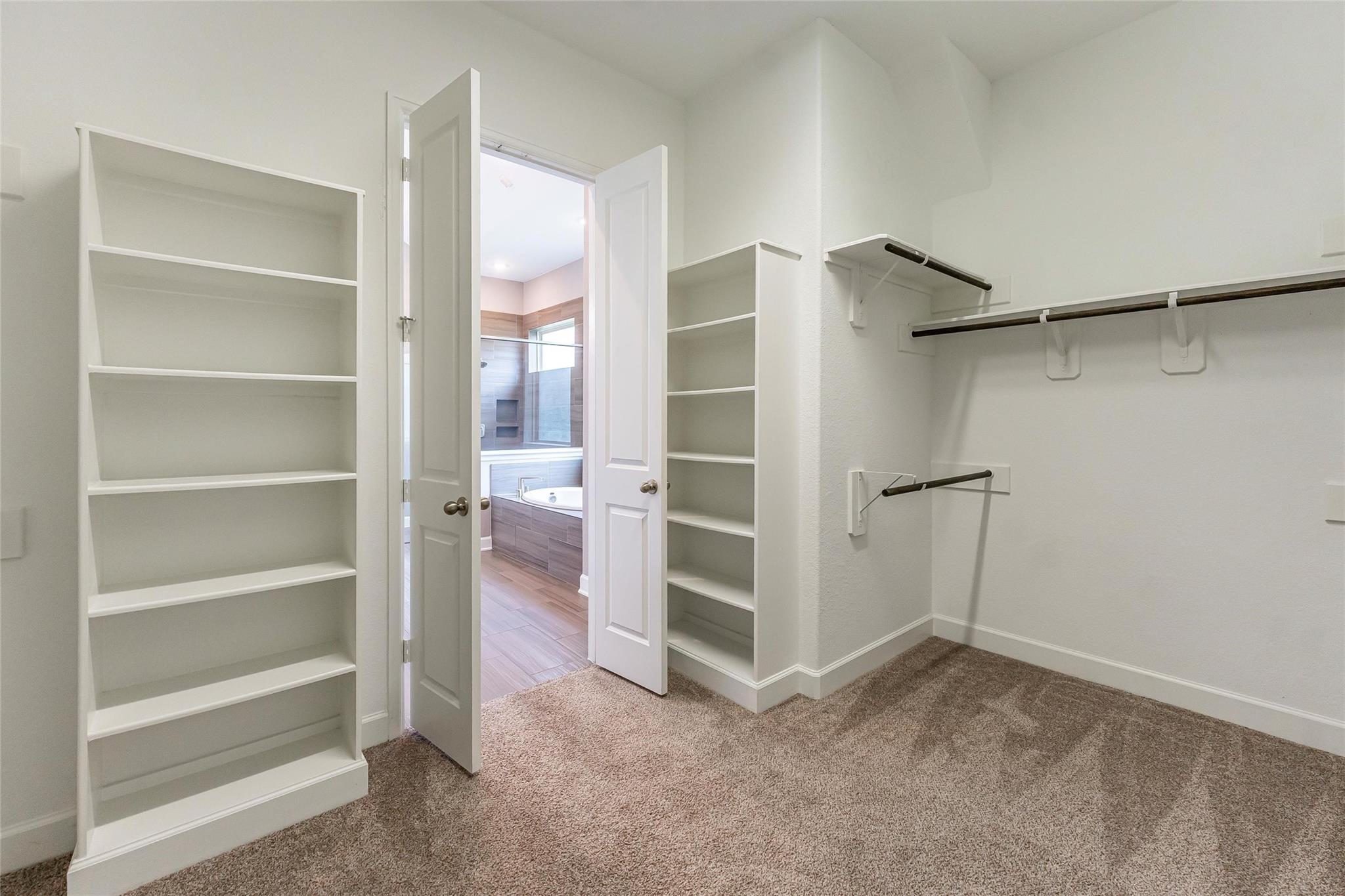 1050 Groveton Ridge Lane