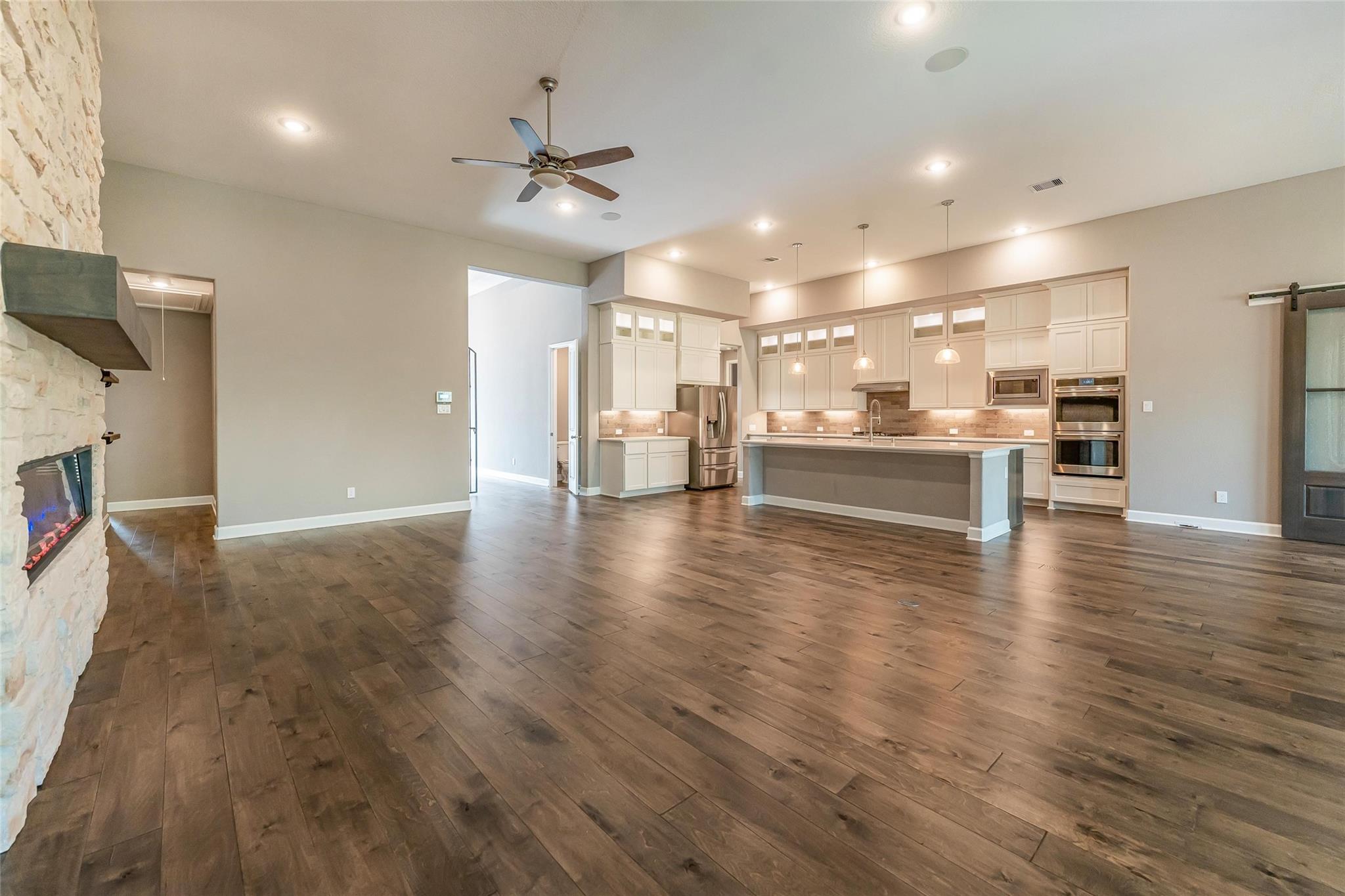 1050 Groveton Ridge Lane