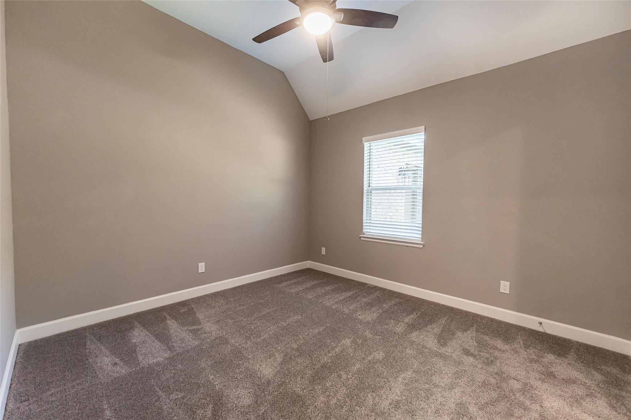 1050 Groveton Ridge Lane