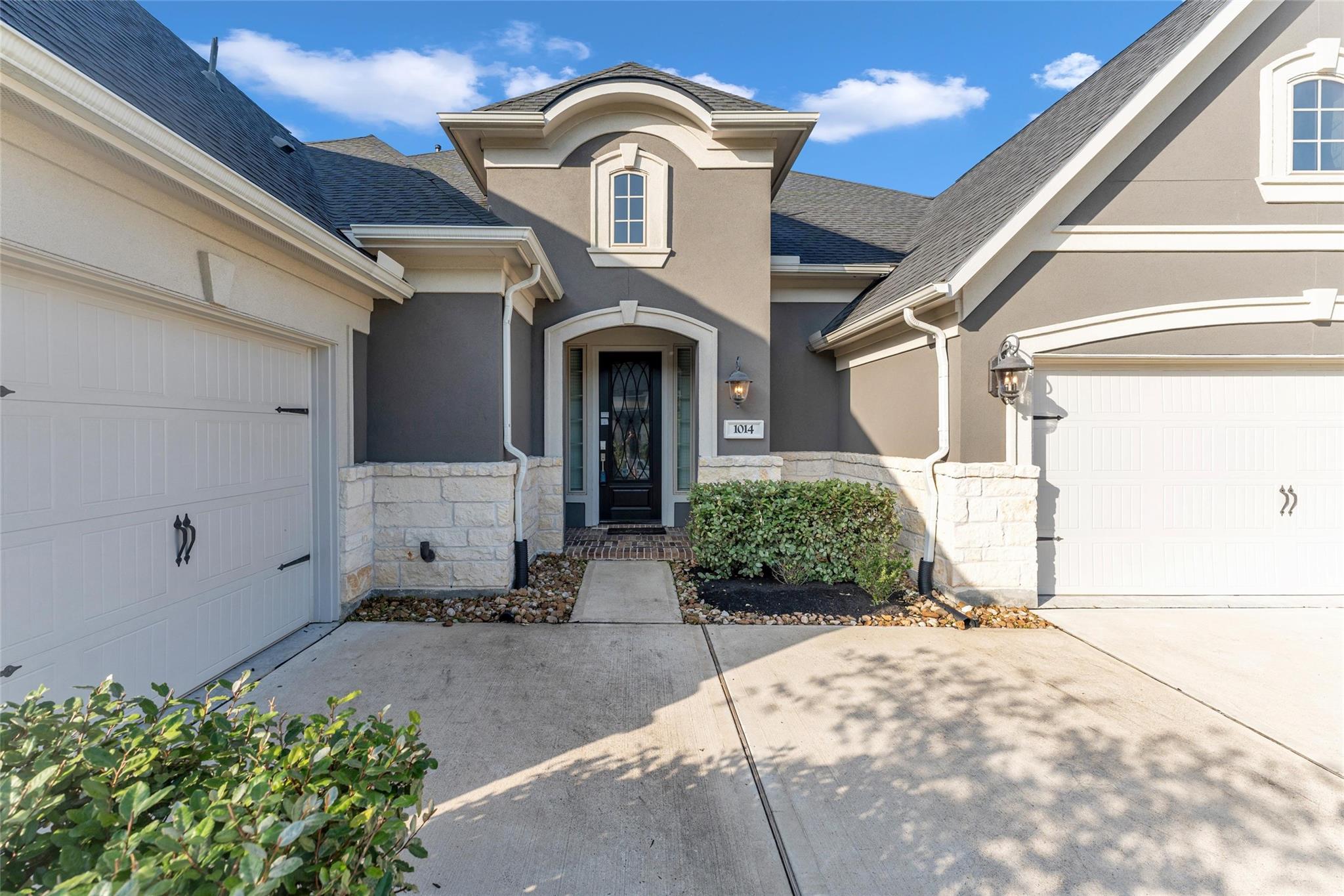 1014 Lakemont Bend Lane