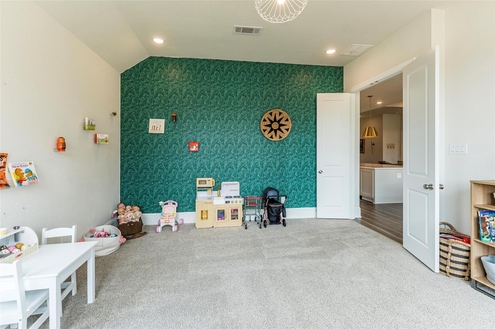 622 Platinum Stone Lane