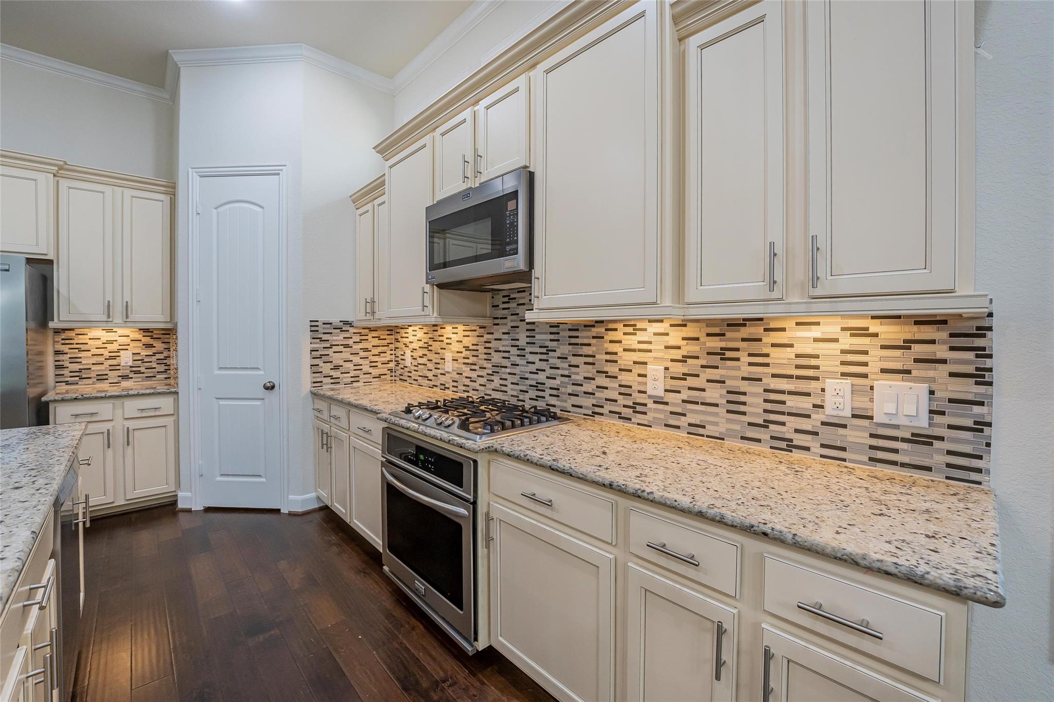 1019 Ginger Glade Lane