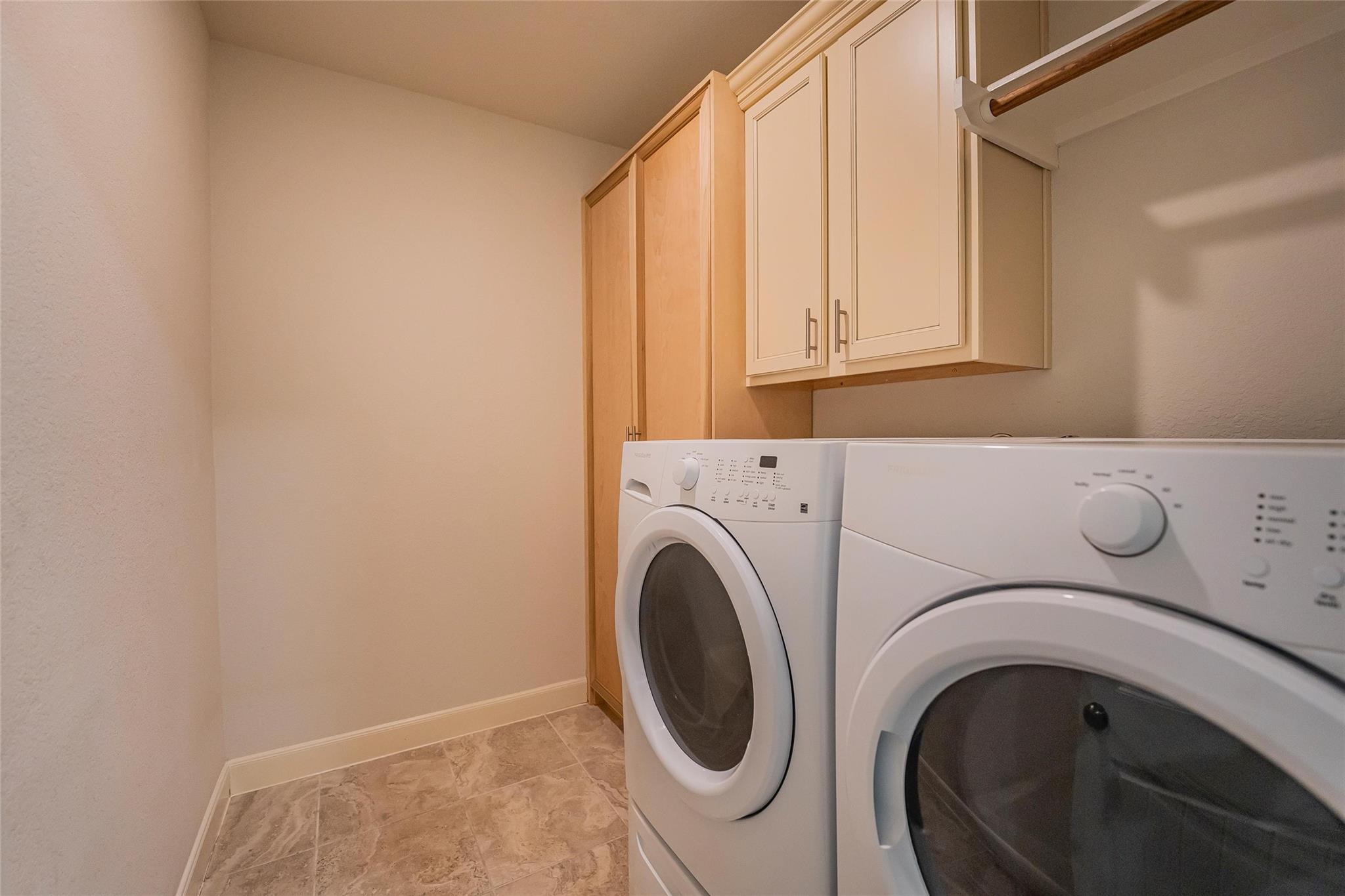 1019 Ginger Glade Lane