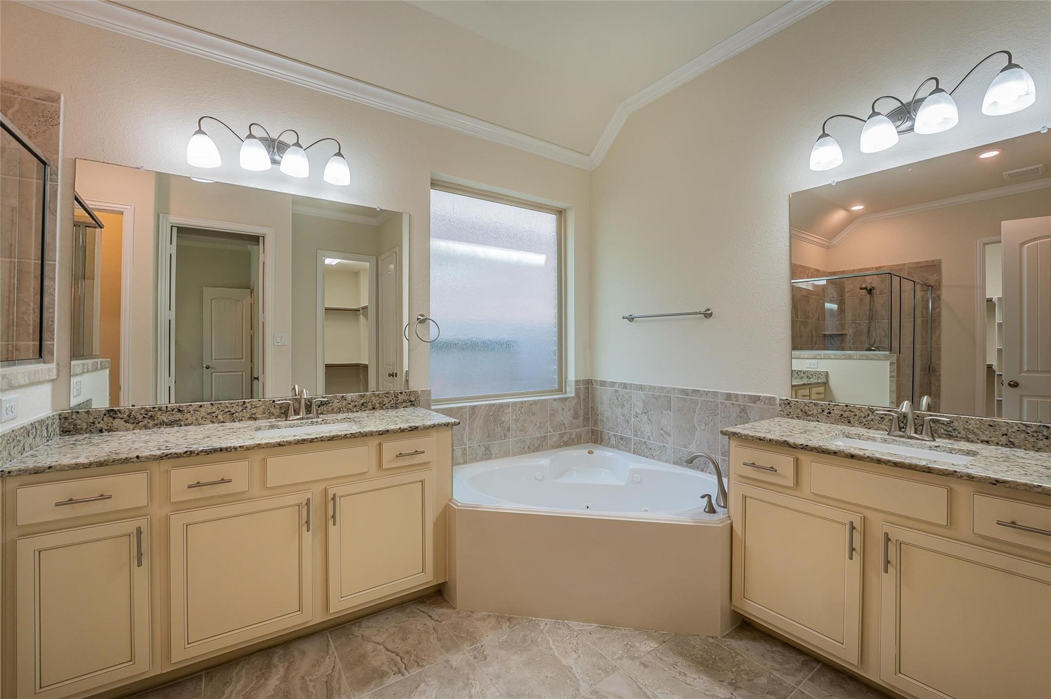 1019 Ginger Glade Lane