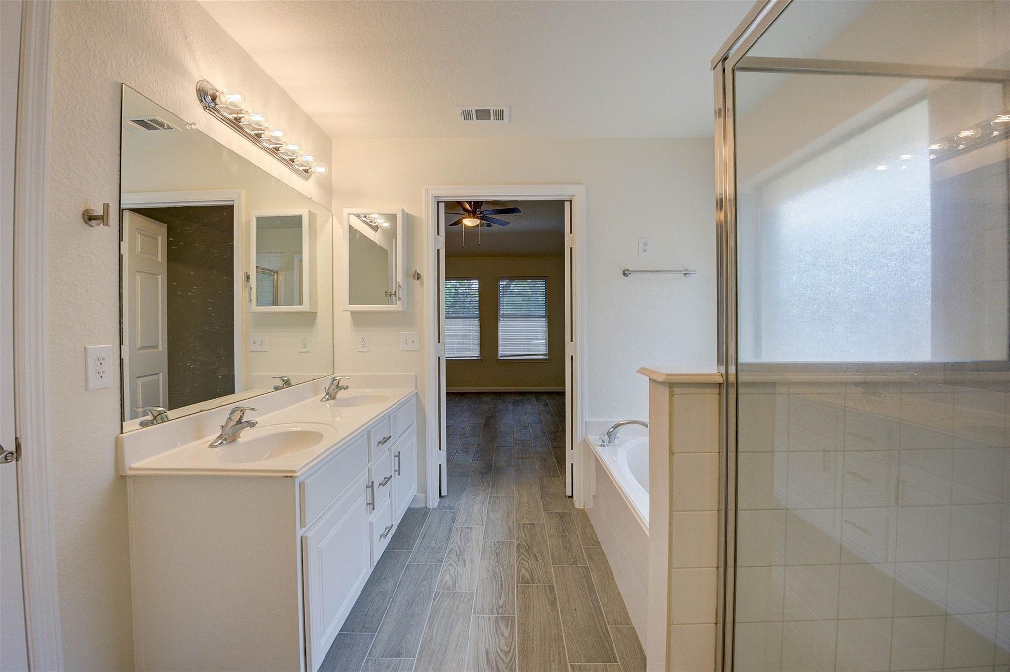 32403 Cross Spring Park Lane