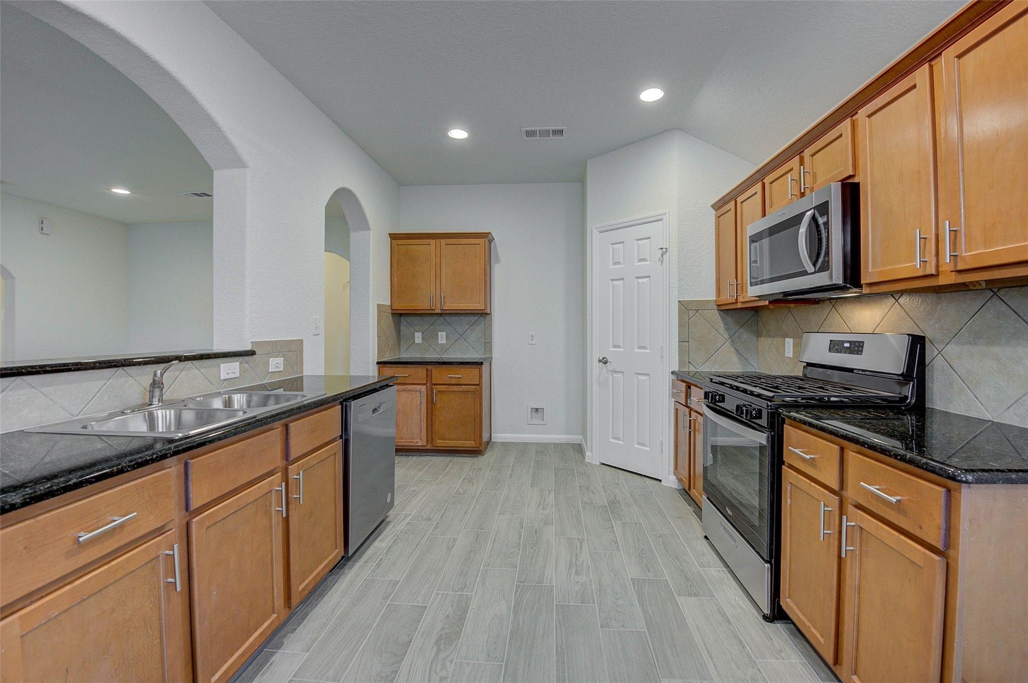 32403 Cross Spring Park Lane