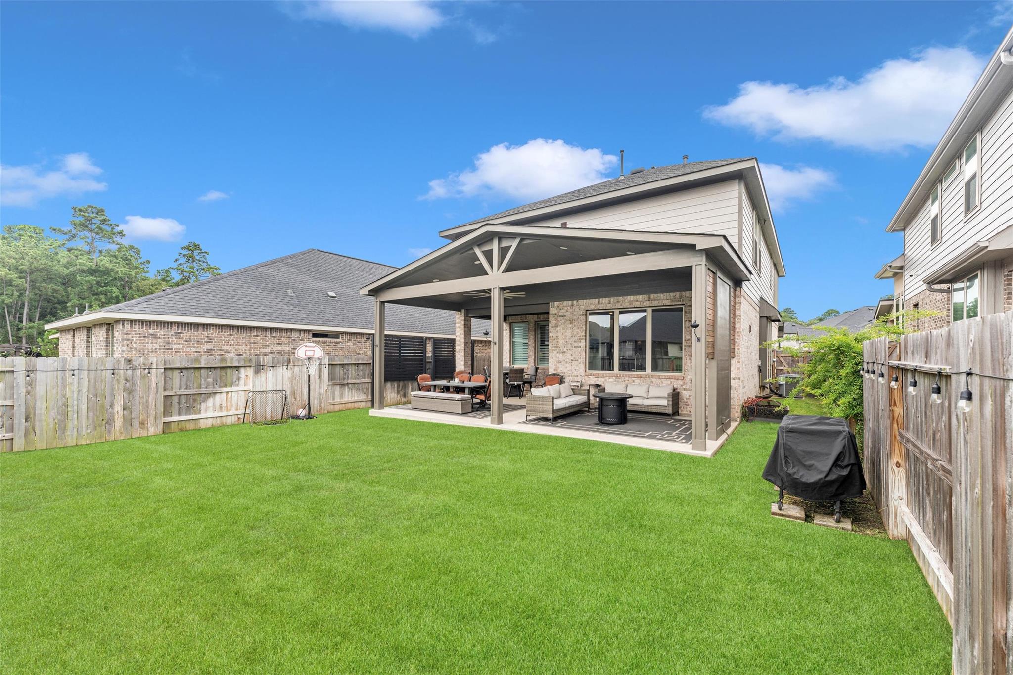 1443 Northwood Bluff Lane
