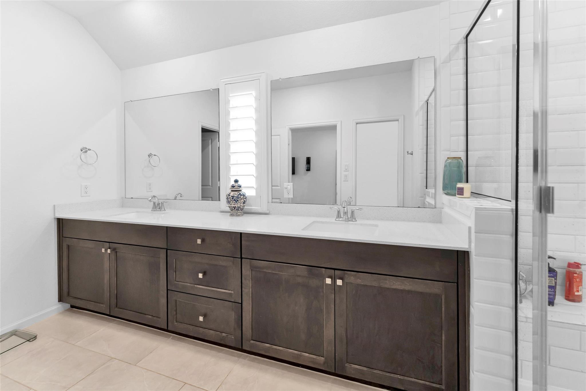 1443 Northwood Bluff Lane