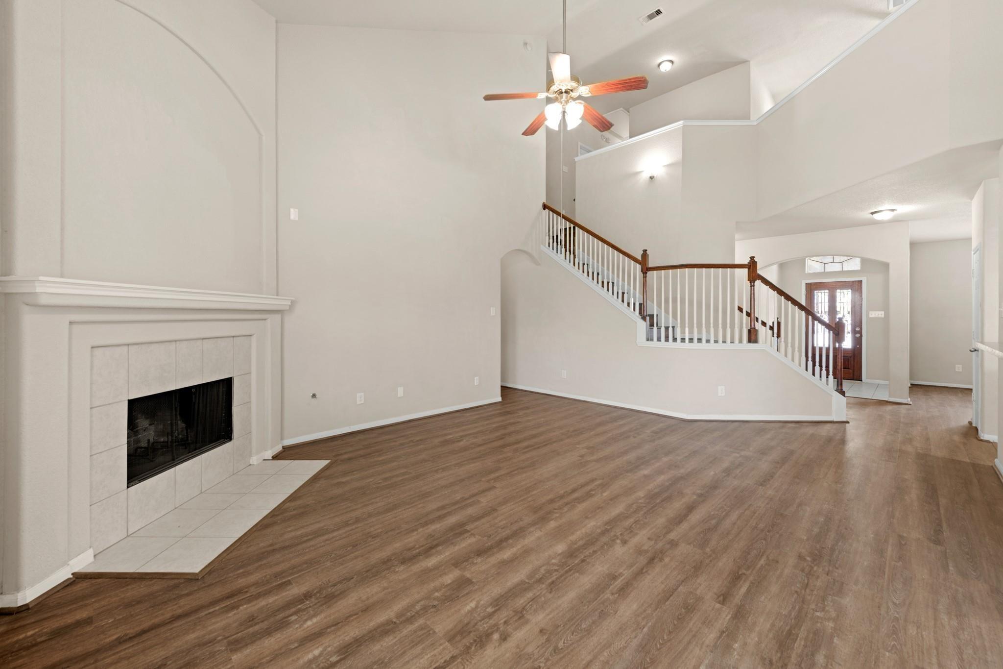 6103 Schaumburg Drive